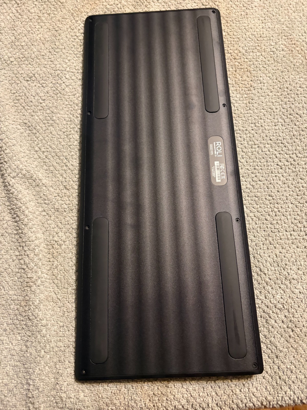Roli Seaboard Rise 25a highly expressive, 25-note MPE (MIDI Polyphonic Expressio