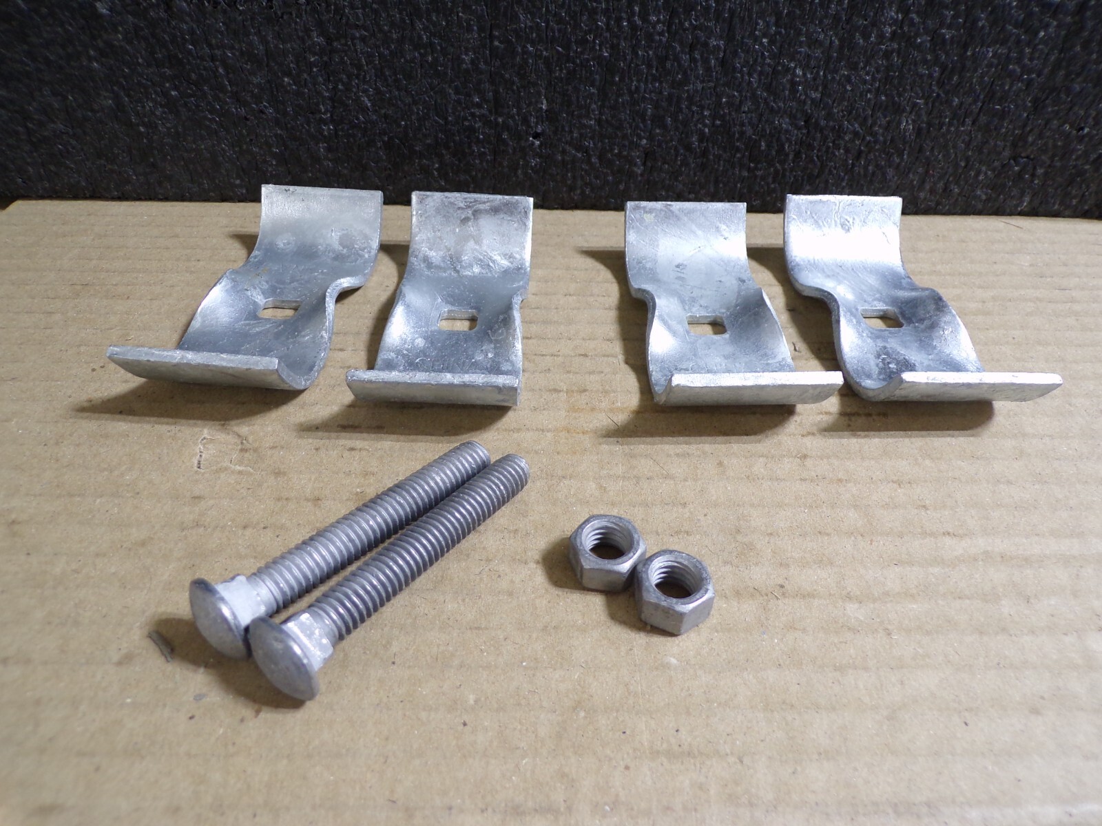 (2-Pk) Yardgard Panel Clamp Set 1-5/8" 328544C (G)