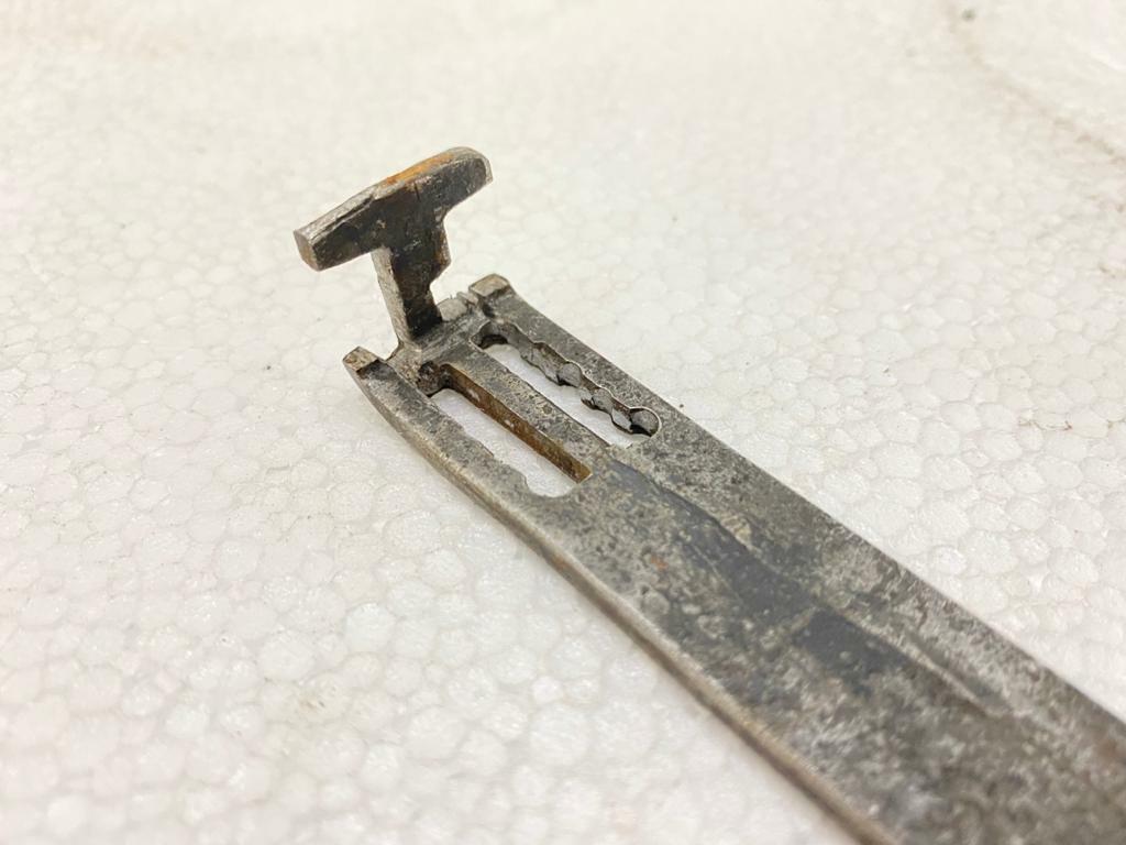 RARE OLD VINTAGE HAND-MADE IRON FINE ENGRAVED SOLID HEAVY STRIP SYSTEM PADLOCK