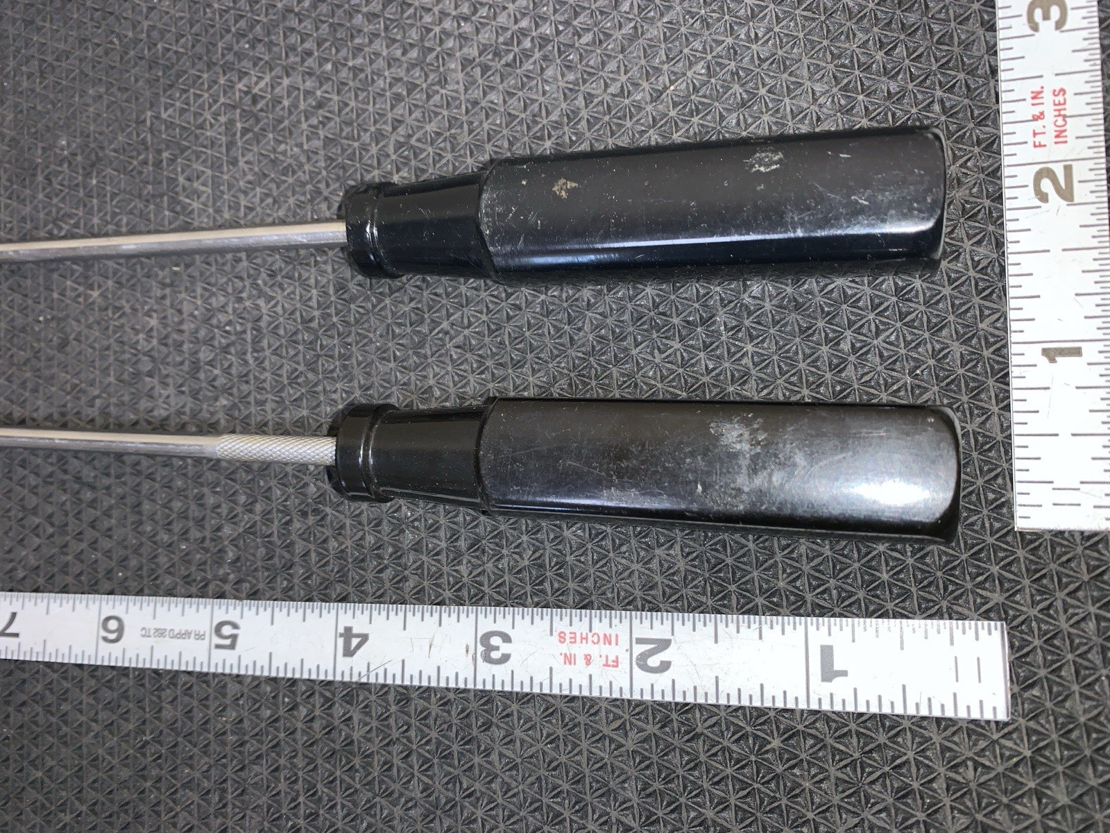 2 sizes vintage Snap On electronics screwdrivers SSDE68B (11") and SSDE66 (9")
