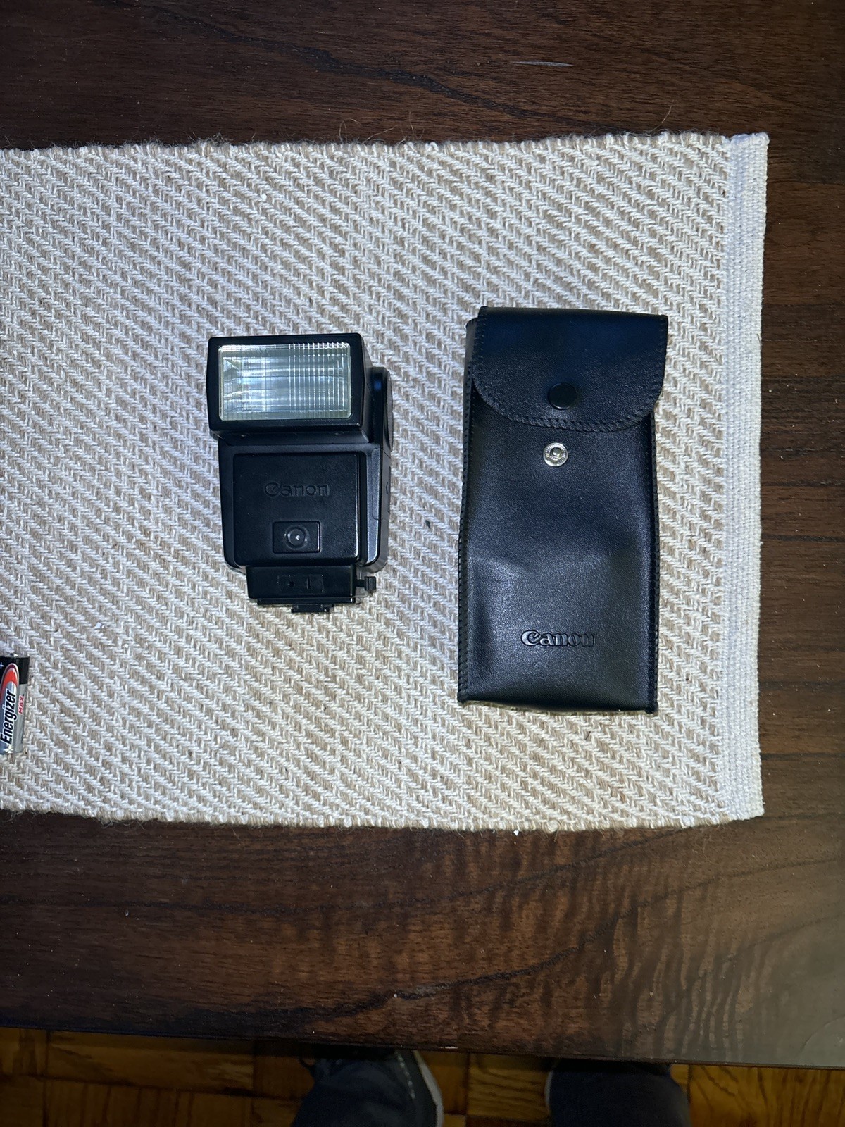Vintage Canon Speedlite 199A Shoe Mount Flash Unit With Carrying Case  Tested