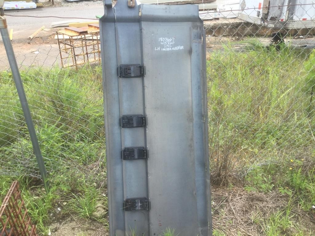 For 2007 VOLVO VNL SIDE FAIRING Left , GA