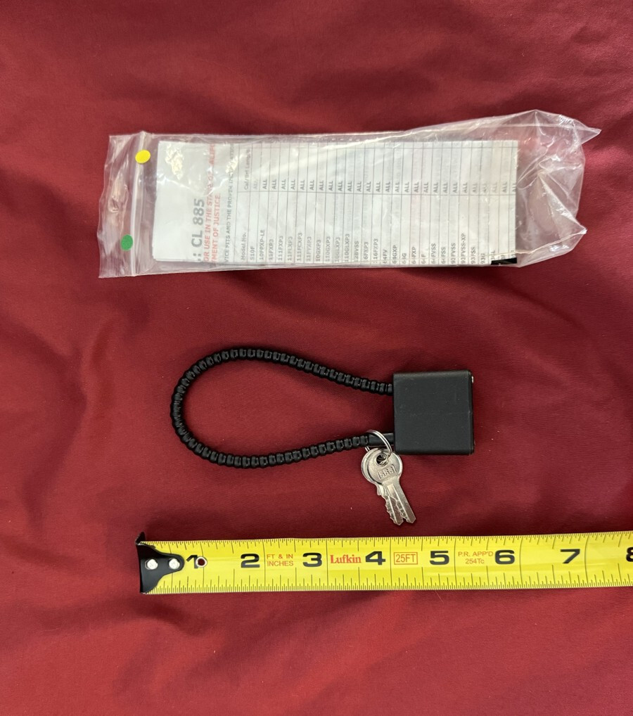 Gun Cable Lock 2 Keys Model # CL 885 with Instruction Sheet