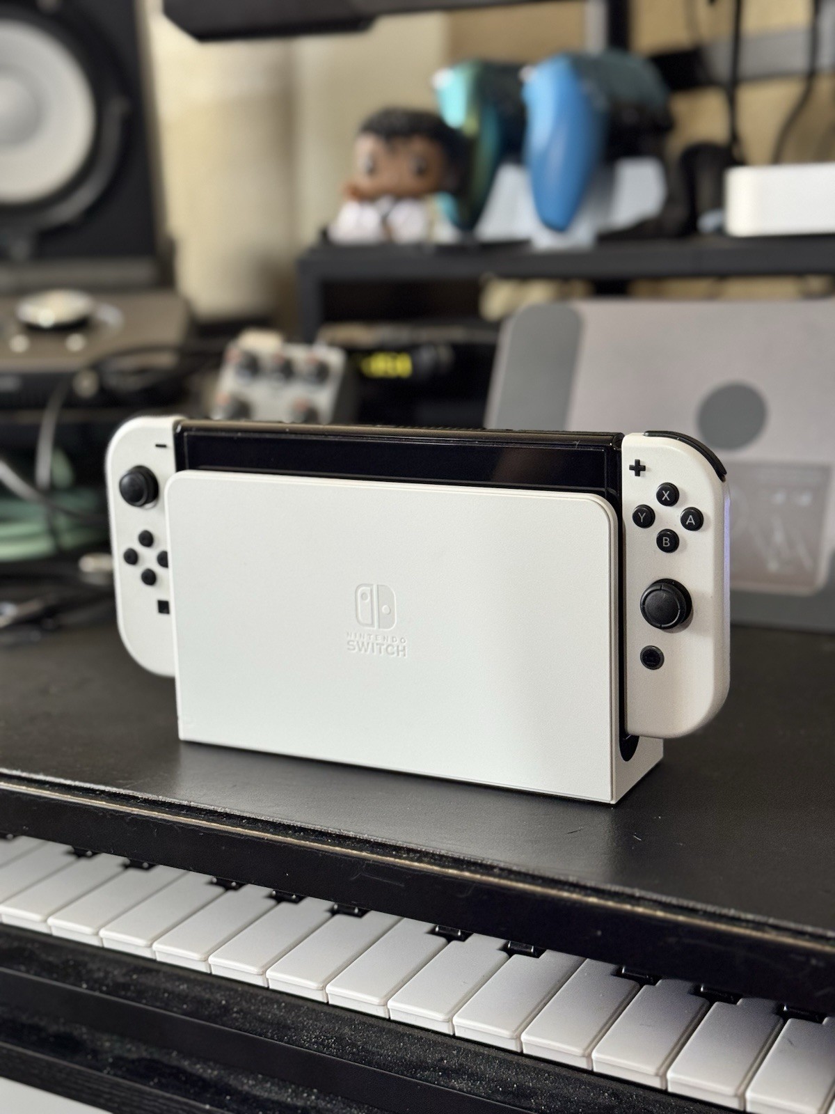 Nintendo Switch OLED Console Bundle w Dock Joy-Cons Pro Controller