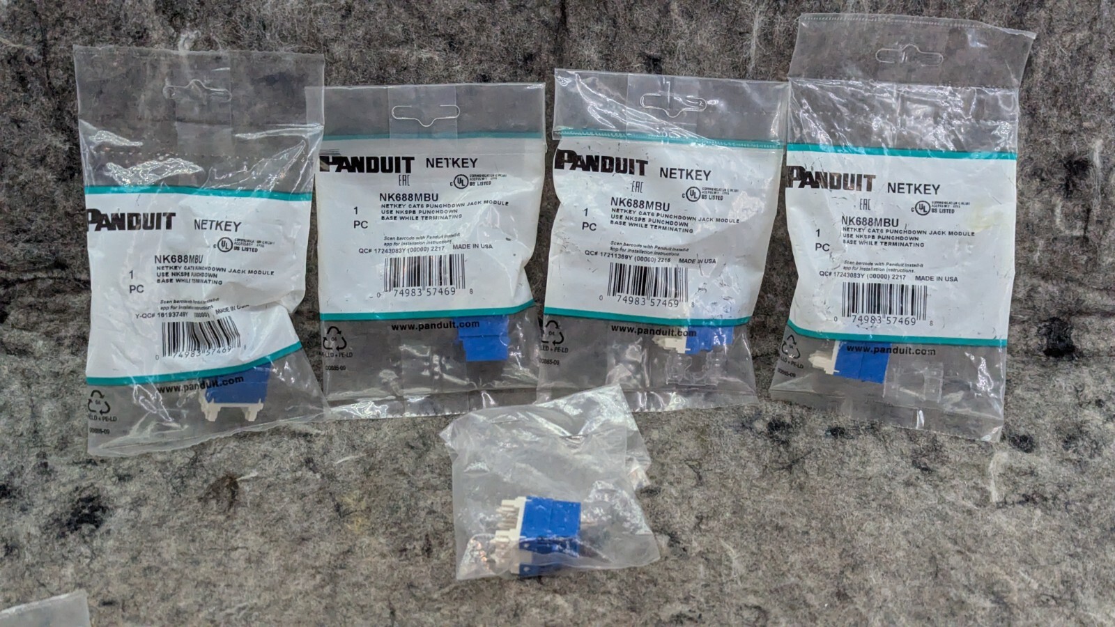 🔥4 New🔥 Panduit NetKey NK688MBU Cat6, Keystone Jack Module, Blue