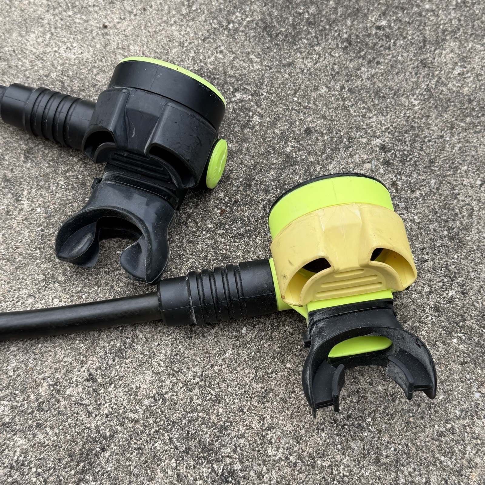 Oceanic Scuba Regulator Set with DataMax Pro Computer