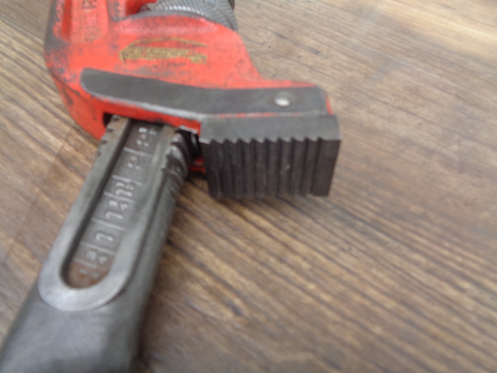 RIDGID E18 Heavy Duty 18" Steel Offset Pipe Wrench