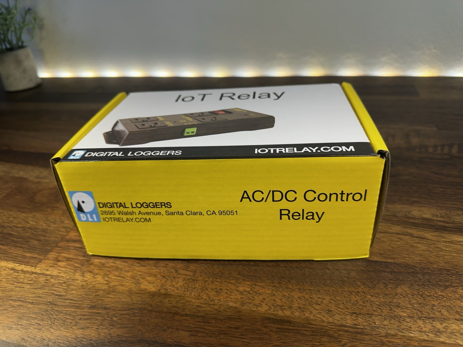 Digital Loggers AC/DC Control Relay