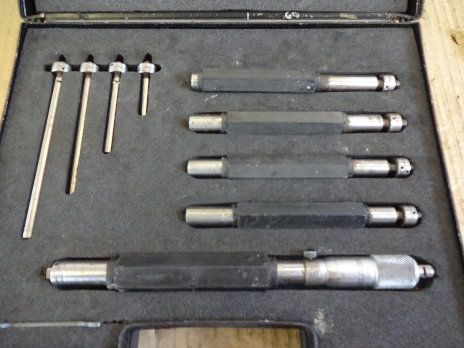 Stick bore micrometer M & W 8" - 32"