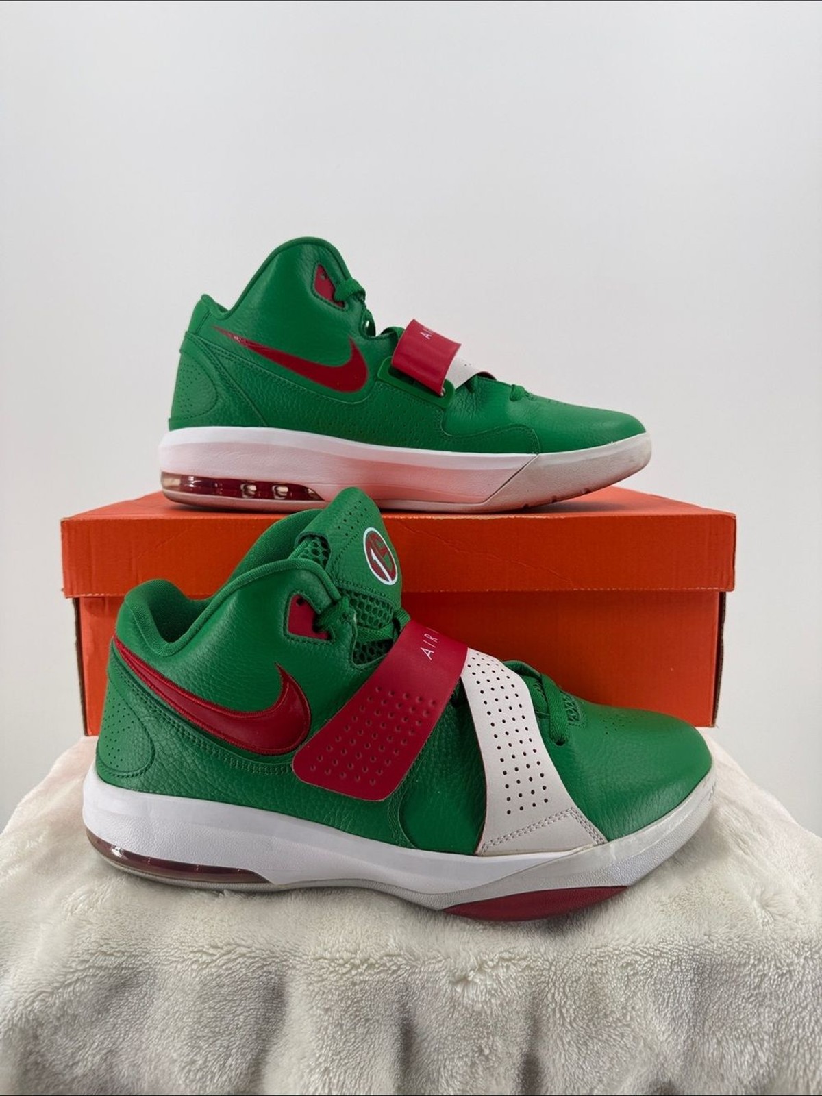 Nike men’s Green, Red & White High-Top Sneakers