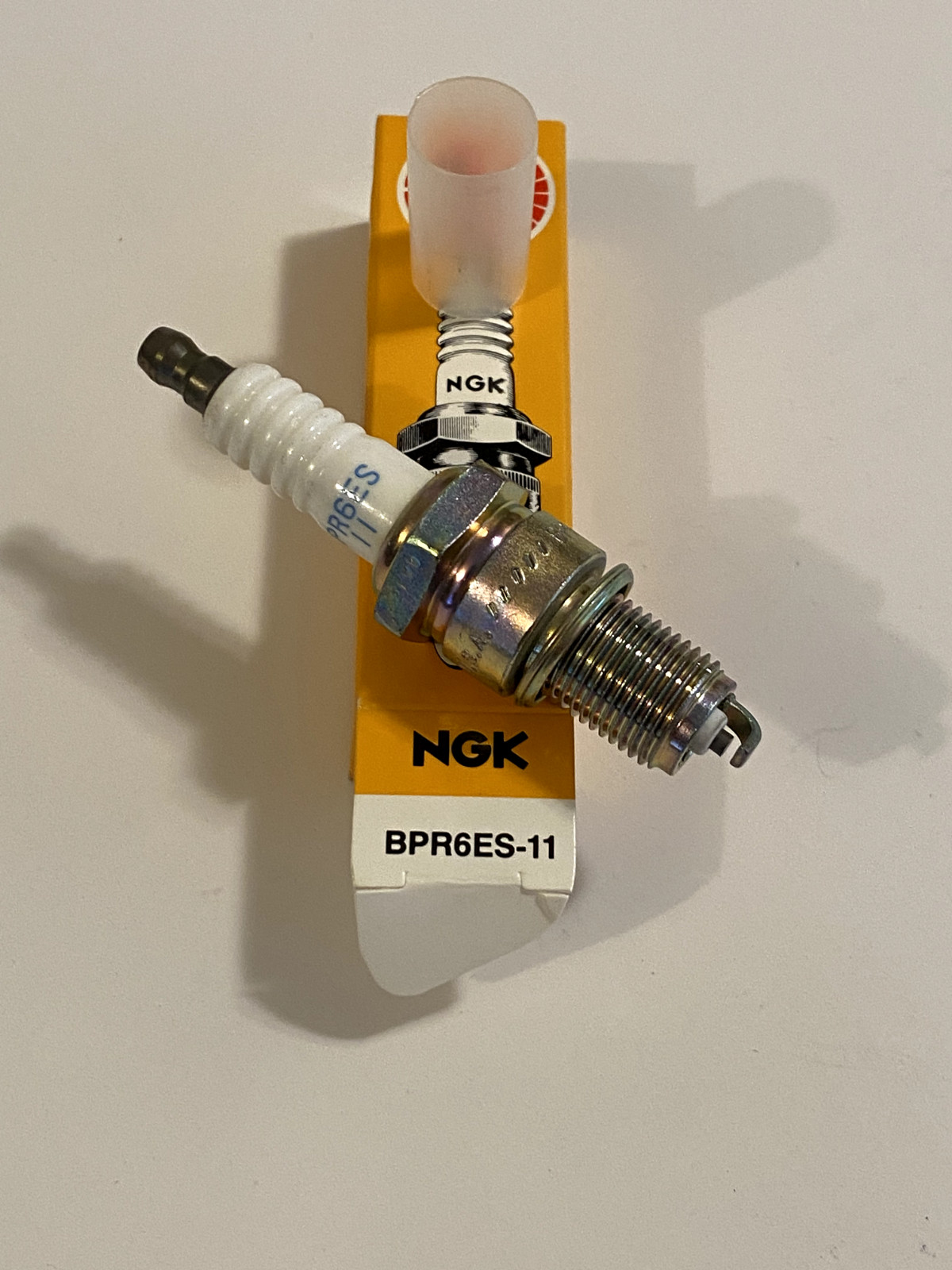 NEW NGK NICKEL SPARK PLUGS 7133 (QTY.4) BPR6ES-11 FOR HONDA MITSUBISHI SUBARU