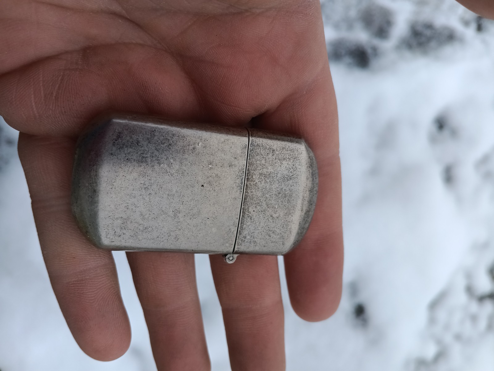 WINSTON NO BULL LIGHTER, DESCENT SHAPE, UNTESTED
