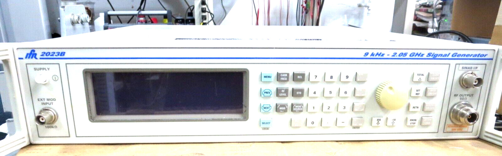 IFR 2023B Signal Generator 9KHz-2.05GHz OPT 105 Err 506 Parts &/Or Repair NO RTN