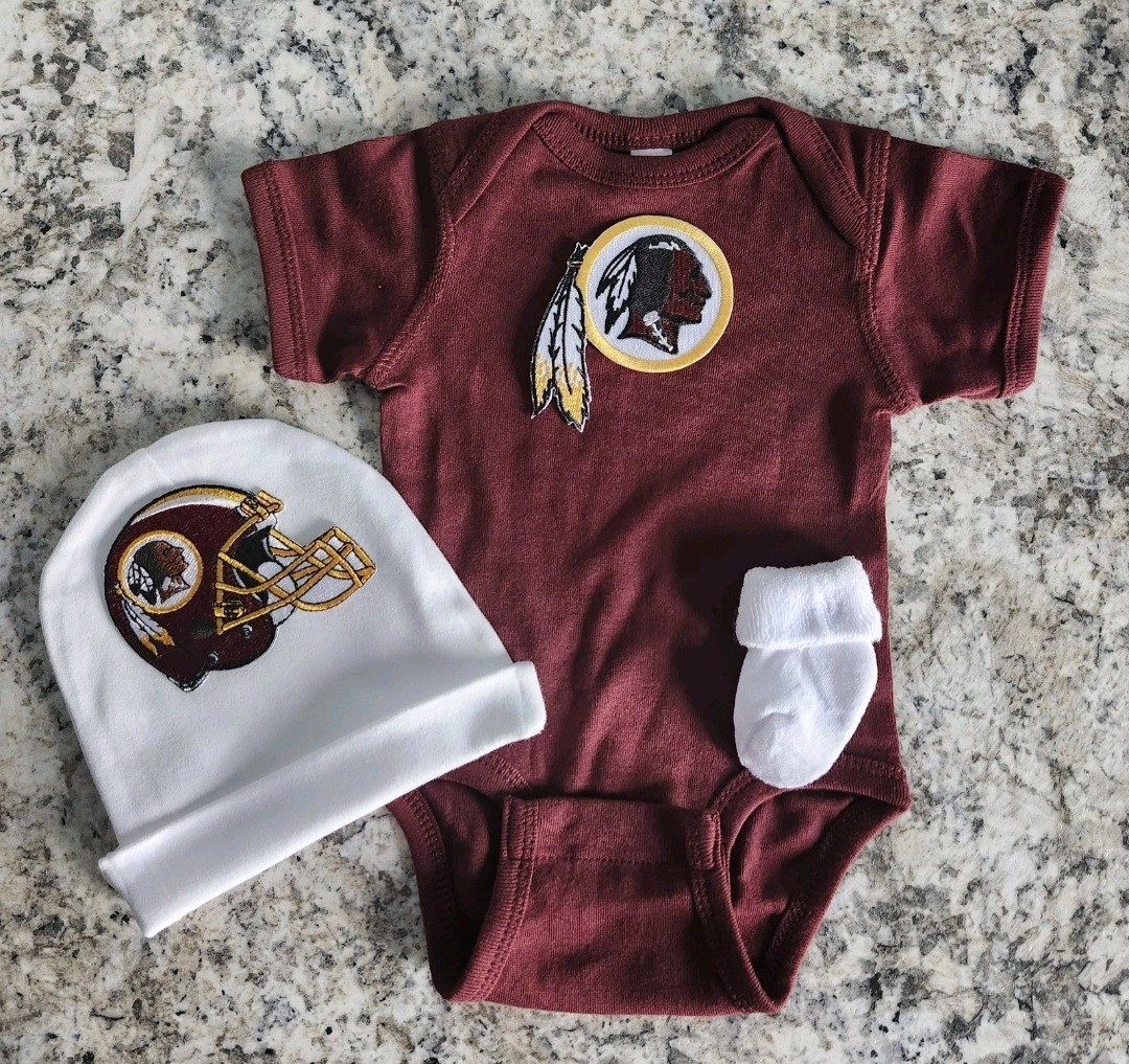 Redskins newborn/baby clothes  Redskins baby gift  Redskins football baby gift
