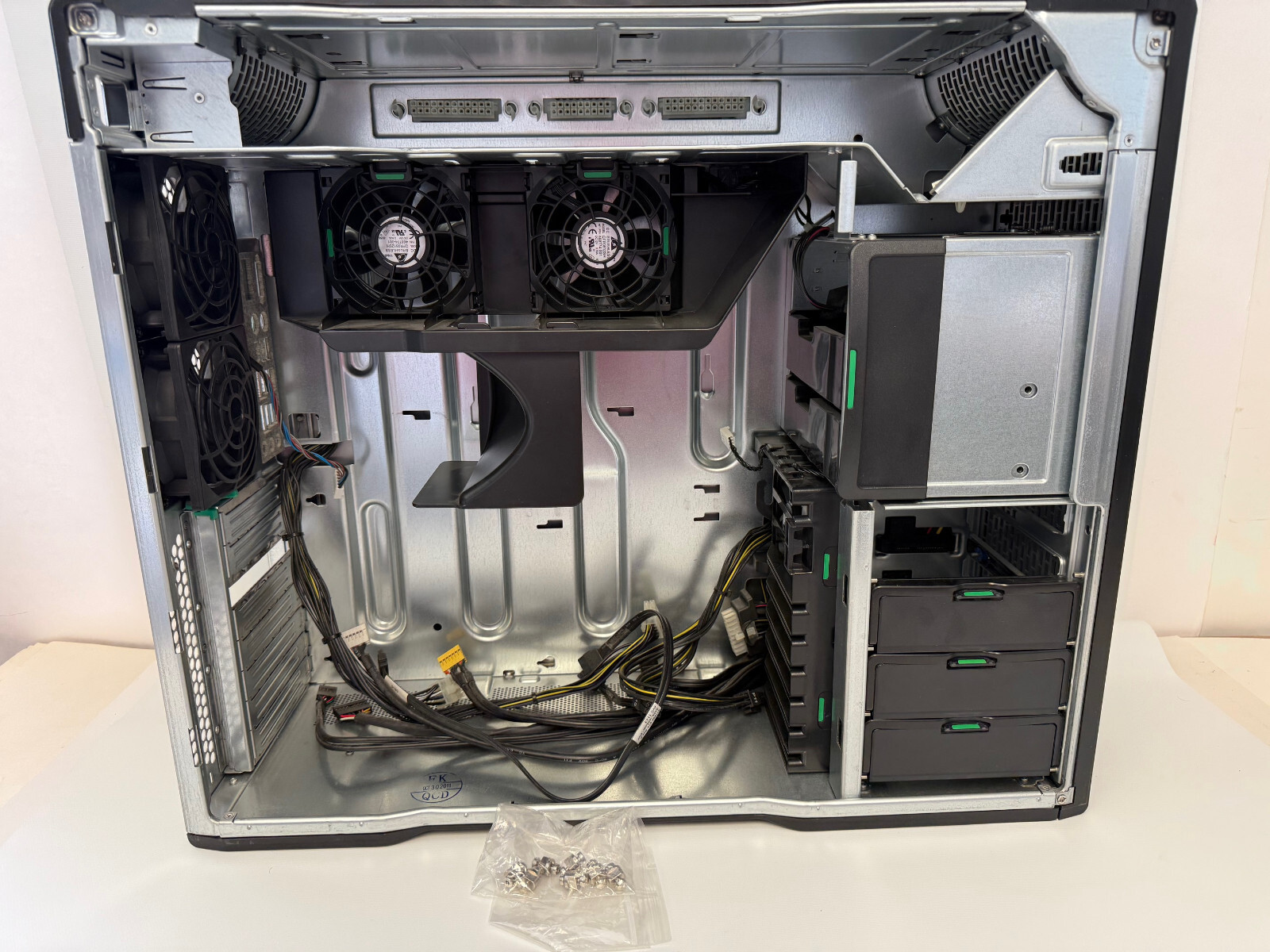 HP Z800 WORKSTATION TOWER EMPTY CASE CHASSIS WITH EXTRAS