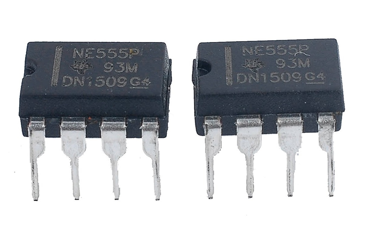 10PCS NE555P NE555 555 - Single Precision Timer - New IC