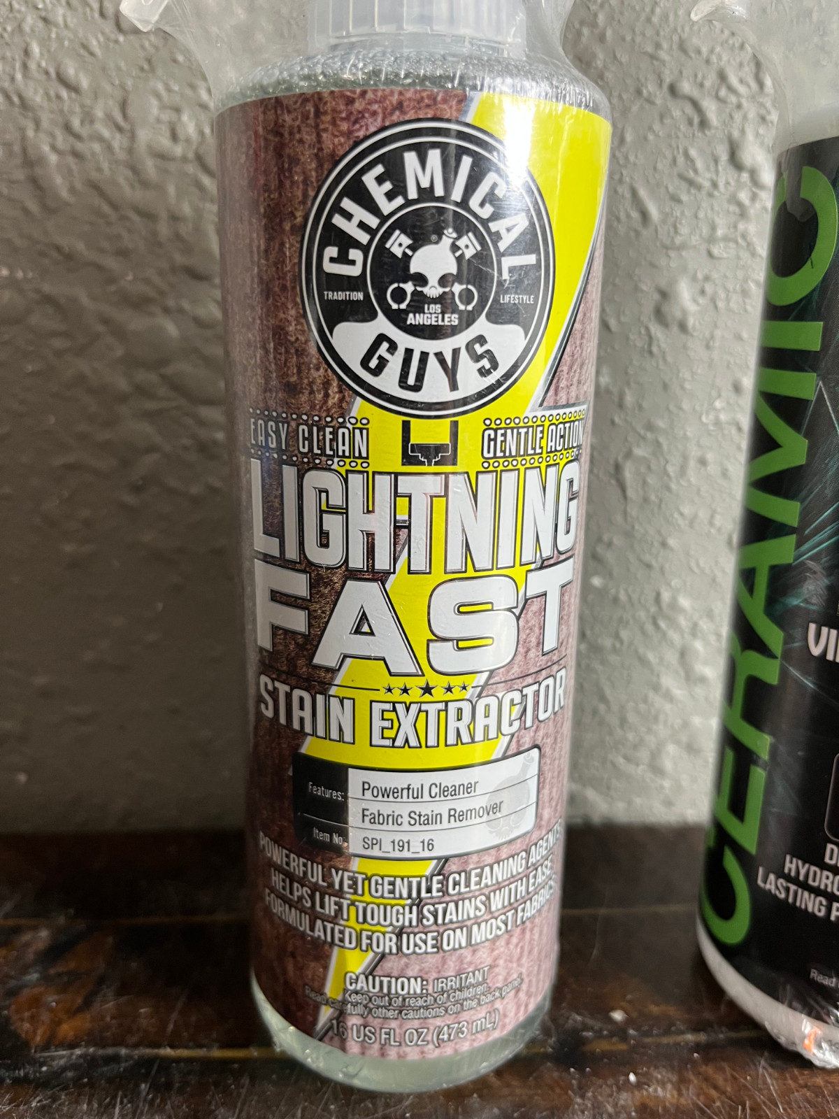 Chemical Guys Bundle Lightning Fast Stain Extractor & Hydro Shield Ceramic Shine