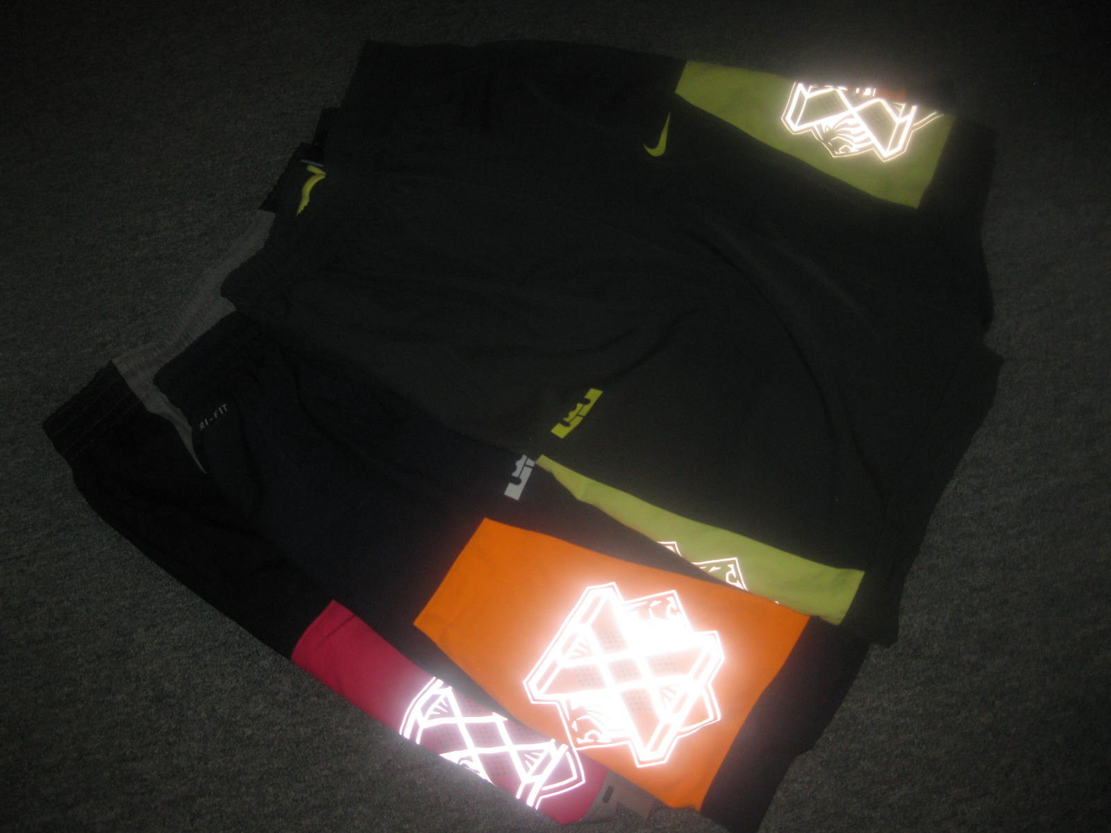 NEW Men's Nike LeBron Game Time 10 Basketball Shorts Size Large & XLarge 521080