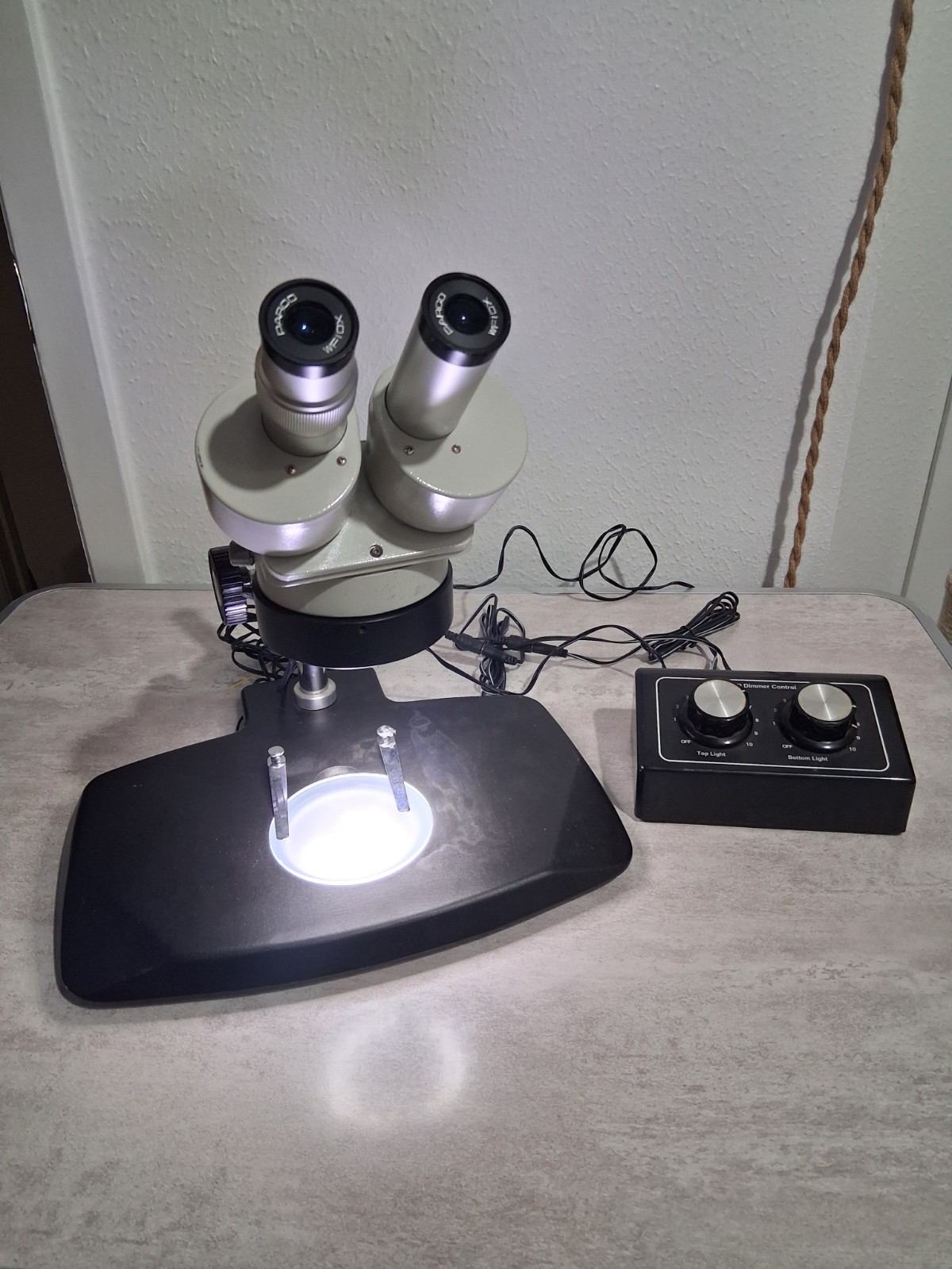 Meiji EMT Techno Co. Ltd Tokyo Japan 121917  Binocular Microscope (Parco WFIOX)