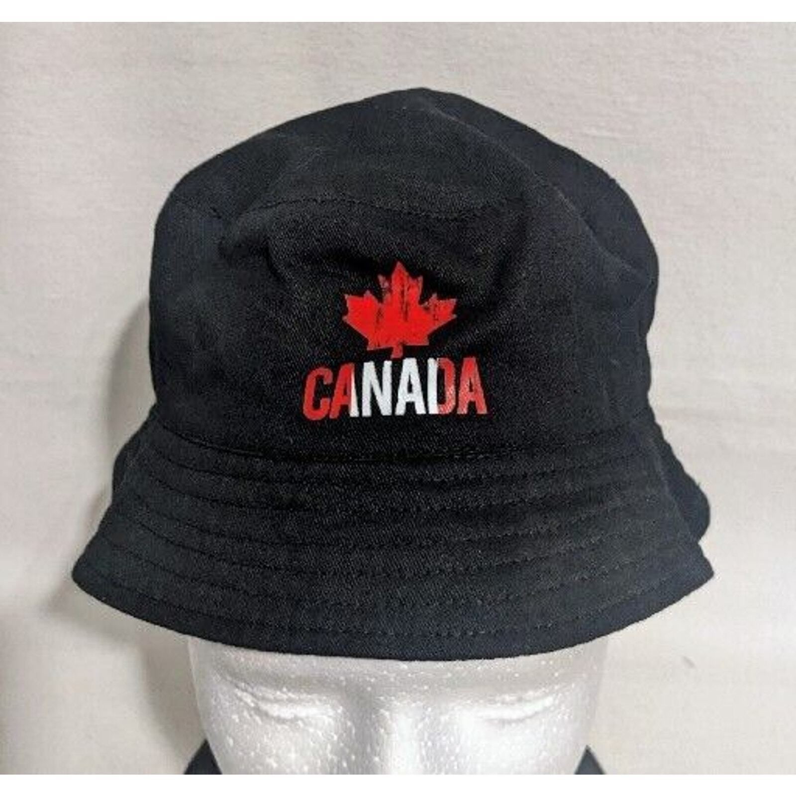"Canada" Youth Black Bucket Hat - Pre-owned - Explore in Style