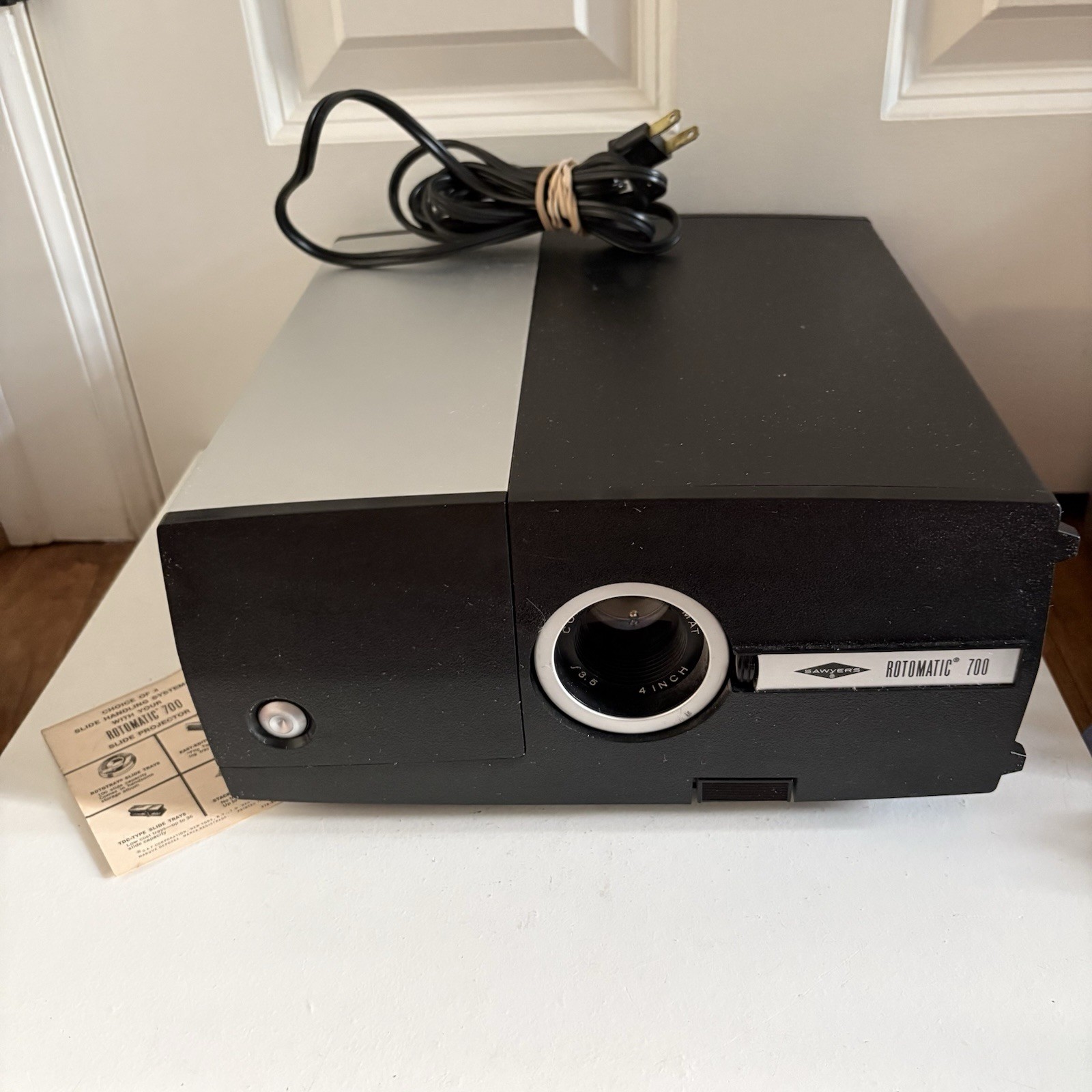 Sawyers Slide Projector Rotomatic 700 Black Silver Power Cord Focus By Hand Read