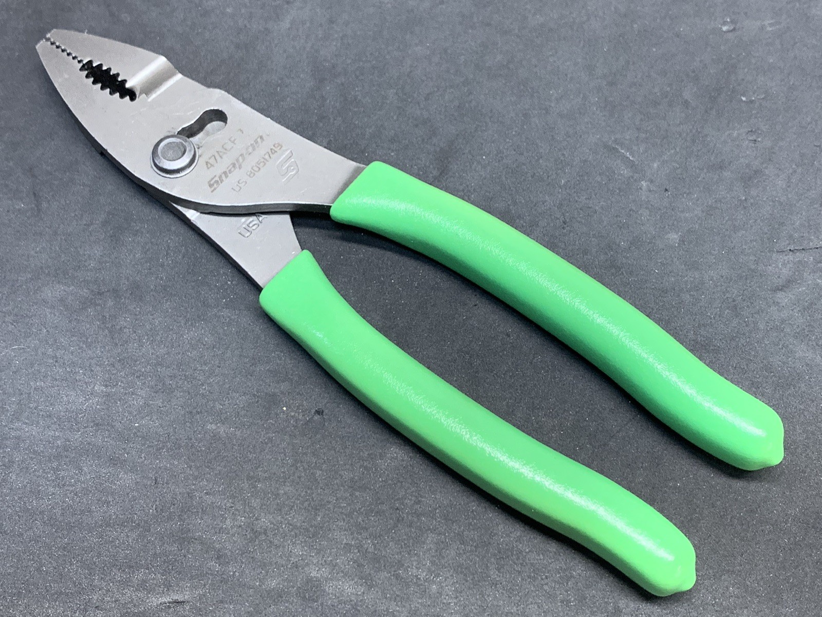 NICE! Snap-on Tools Hi-Viz GREEN  47ACF Talon Grip Slip-joint Pliers