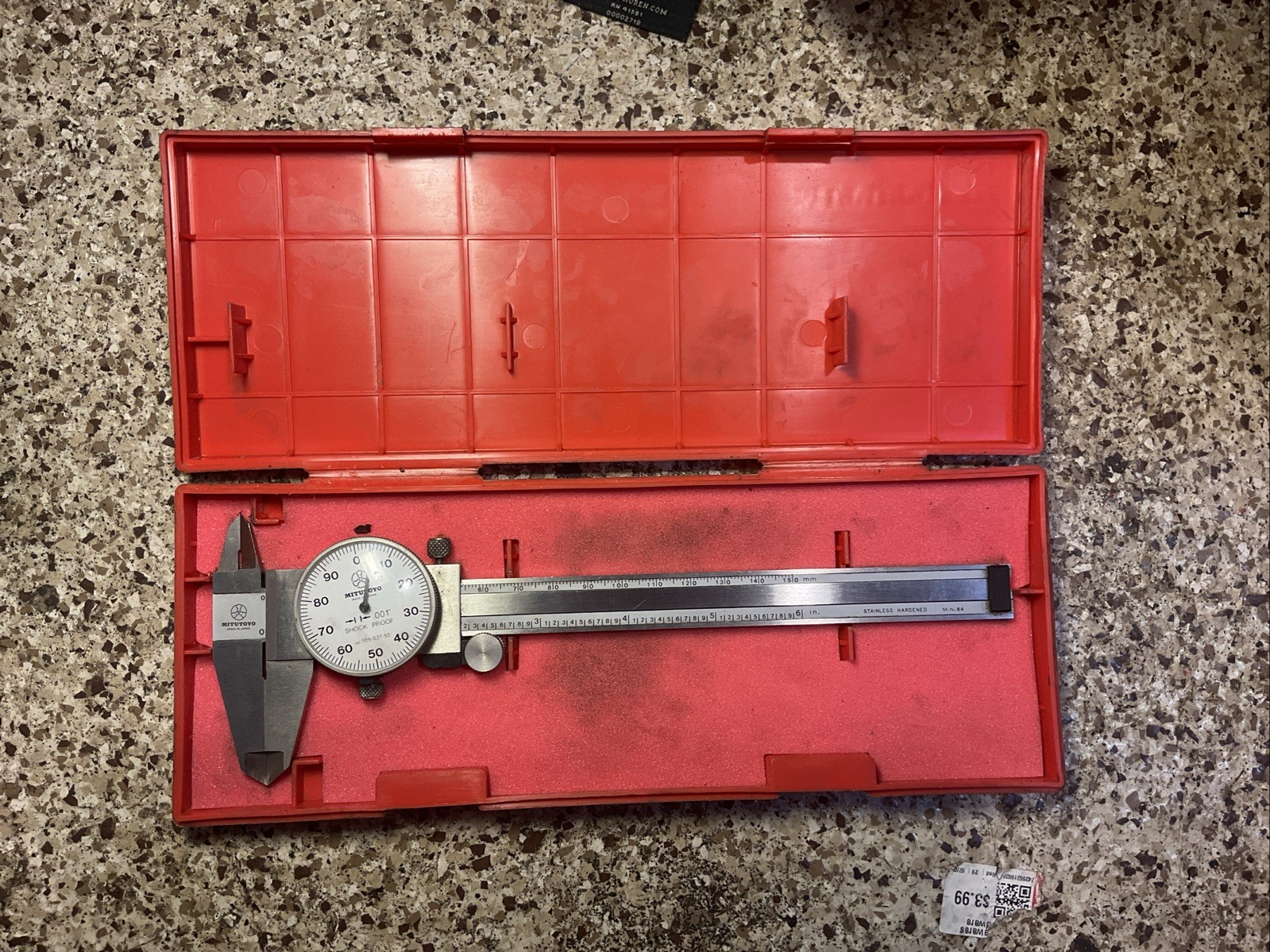 Mituyoto 505-637-50 Dial Caliper 6” w/Original Case Used Great Condition