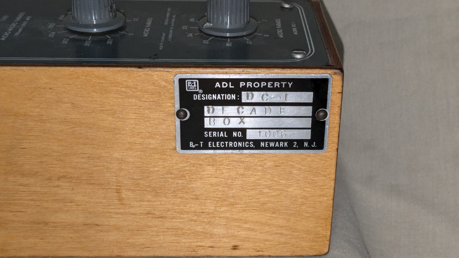 VINTAGE HEATHKIT DC-1 DECADE BOX CONDENSER CAPACITOR BOX - TESTED