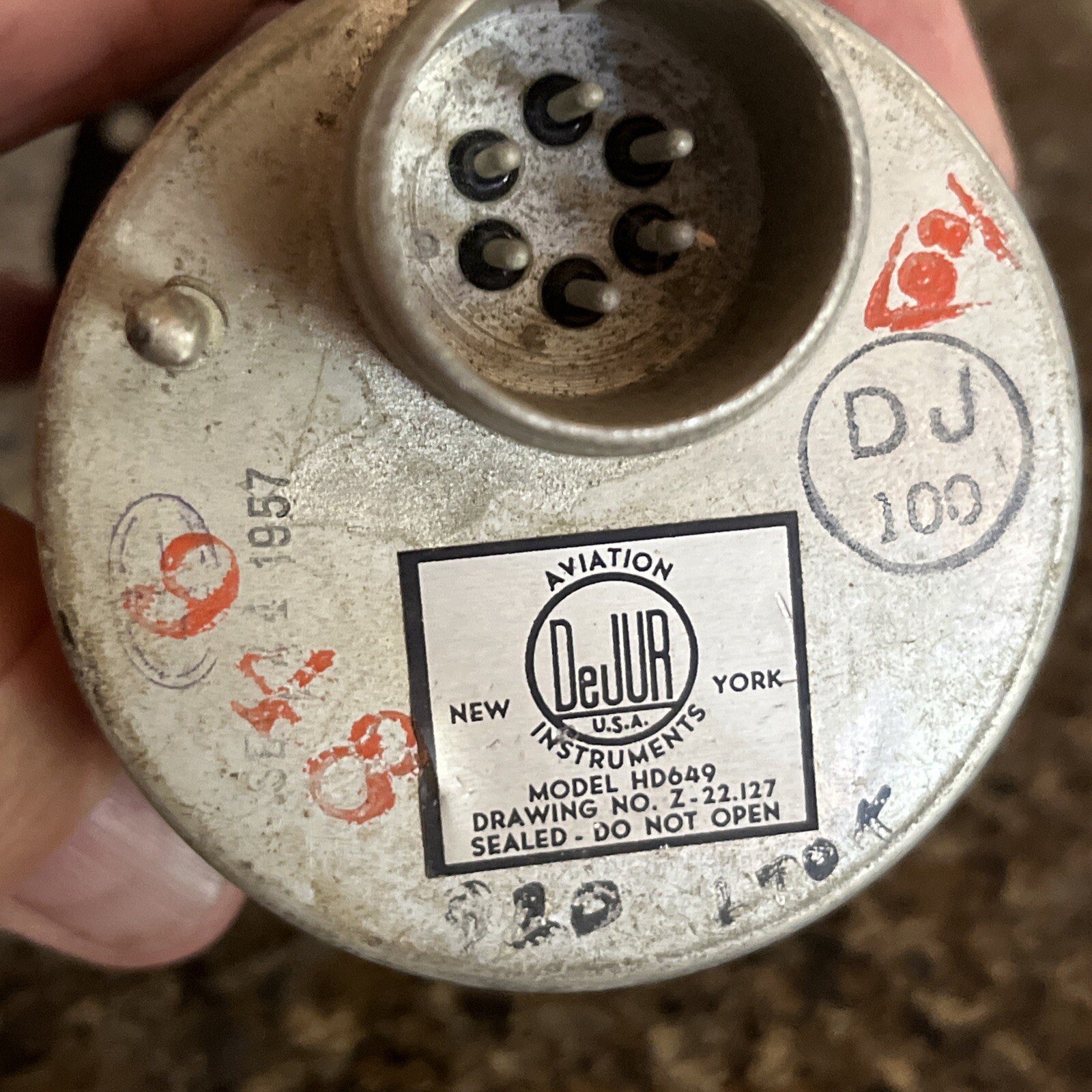 DeJur Aviation's Instruments HD 649 Altimeter & Speed Indicator D-524