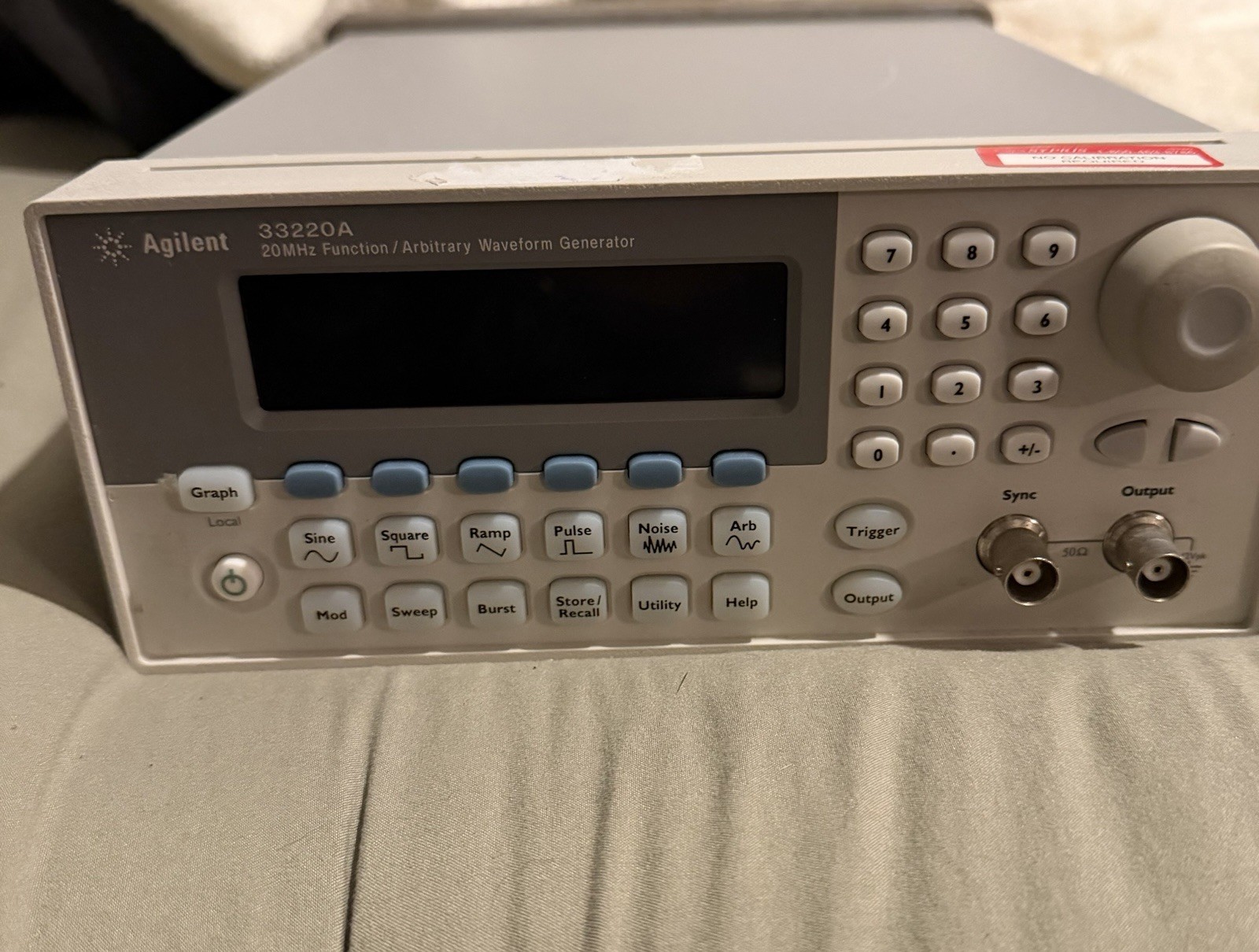 Agilent 33220A 20MHz Functional Arbitrary Waveform Generator