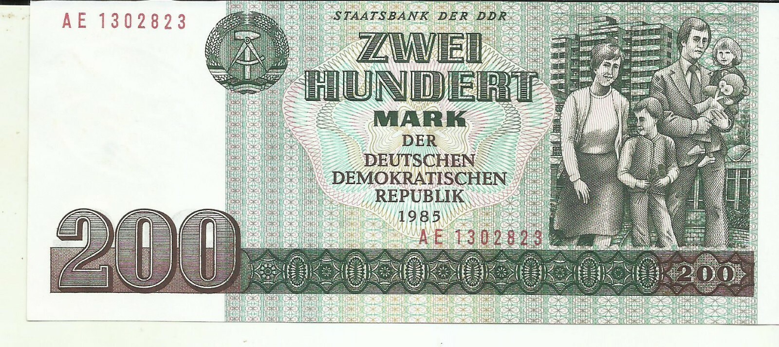 GERMANY DDR 200 MARKS 1985  P 32. UNC CONDITION. 5RW 09MAI