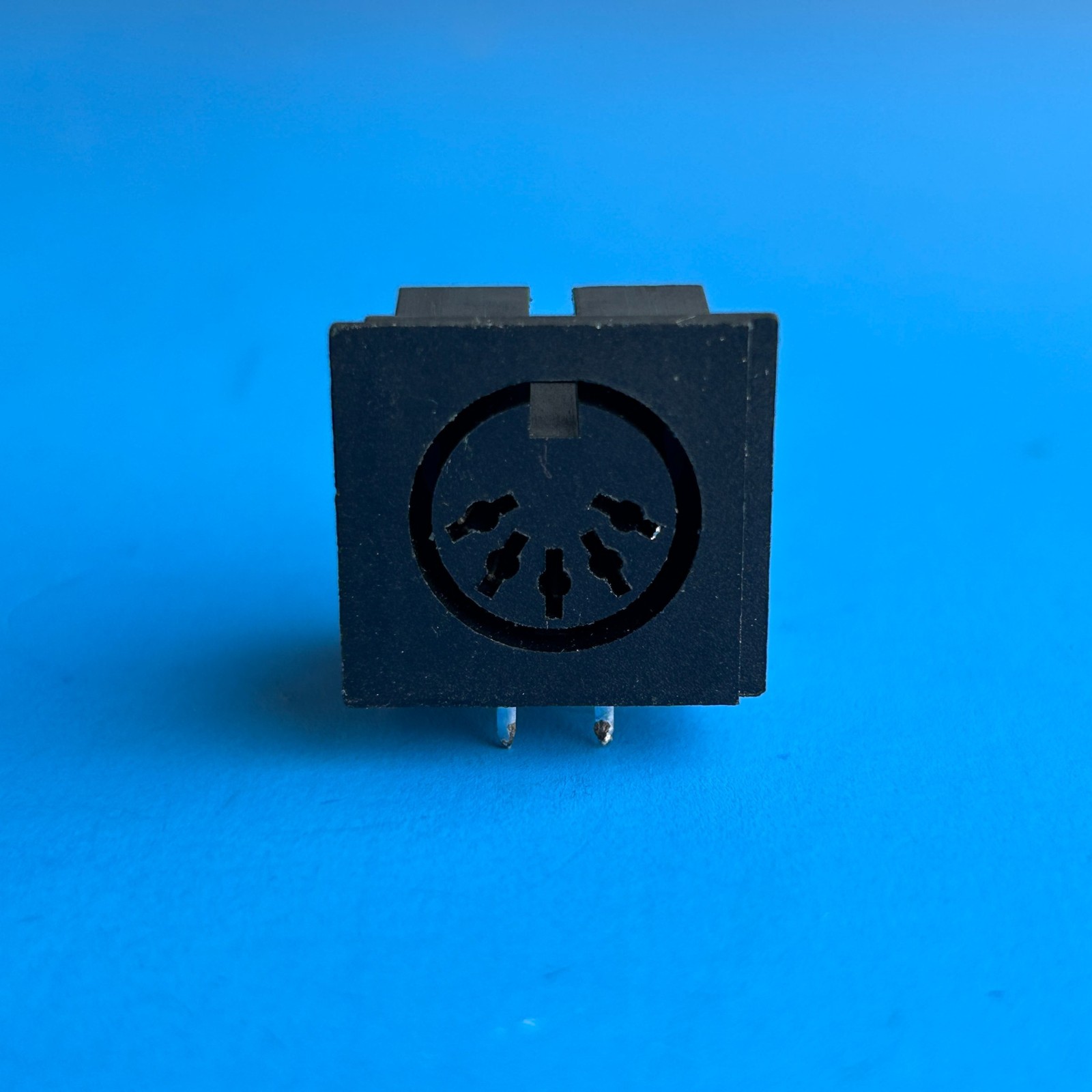 [FRS] Native Instruments MASCHINE MKI Used Part: MIDI Input/Output Socket