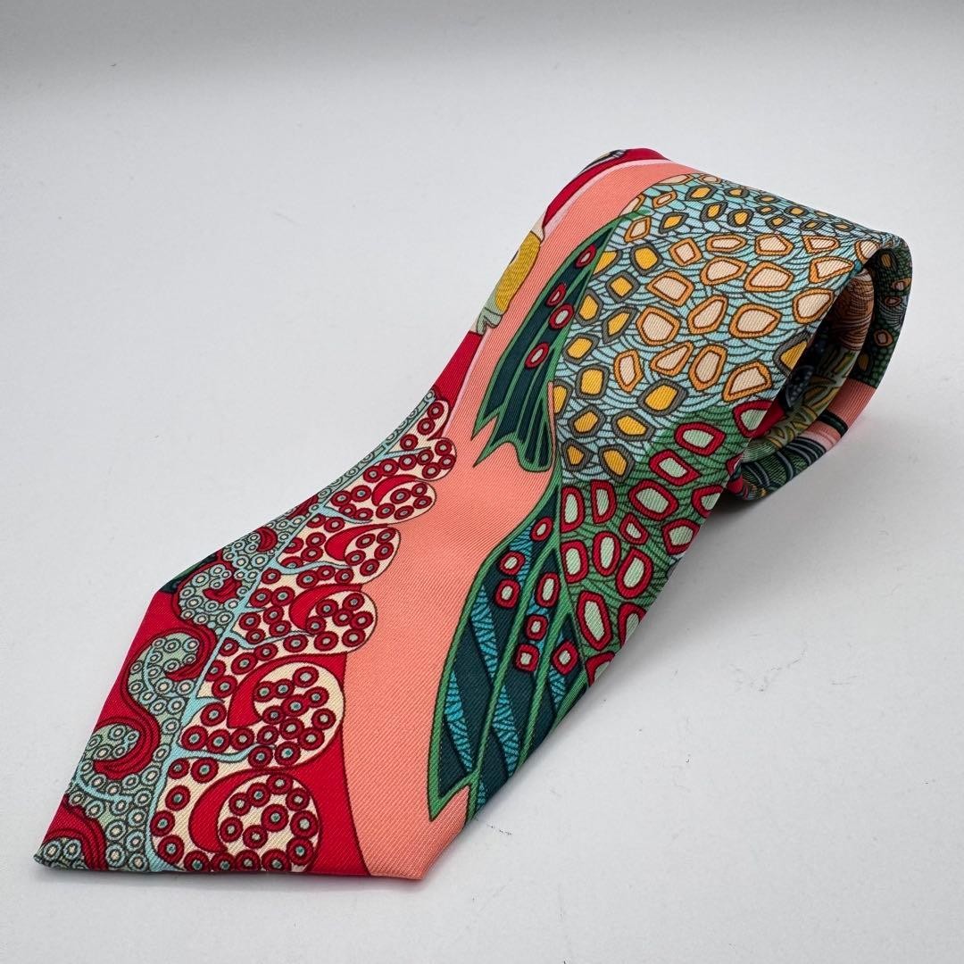 Hermes Silk Necktie Undersea Fish Coral Pattern Red Pink Excellent Condition