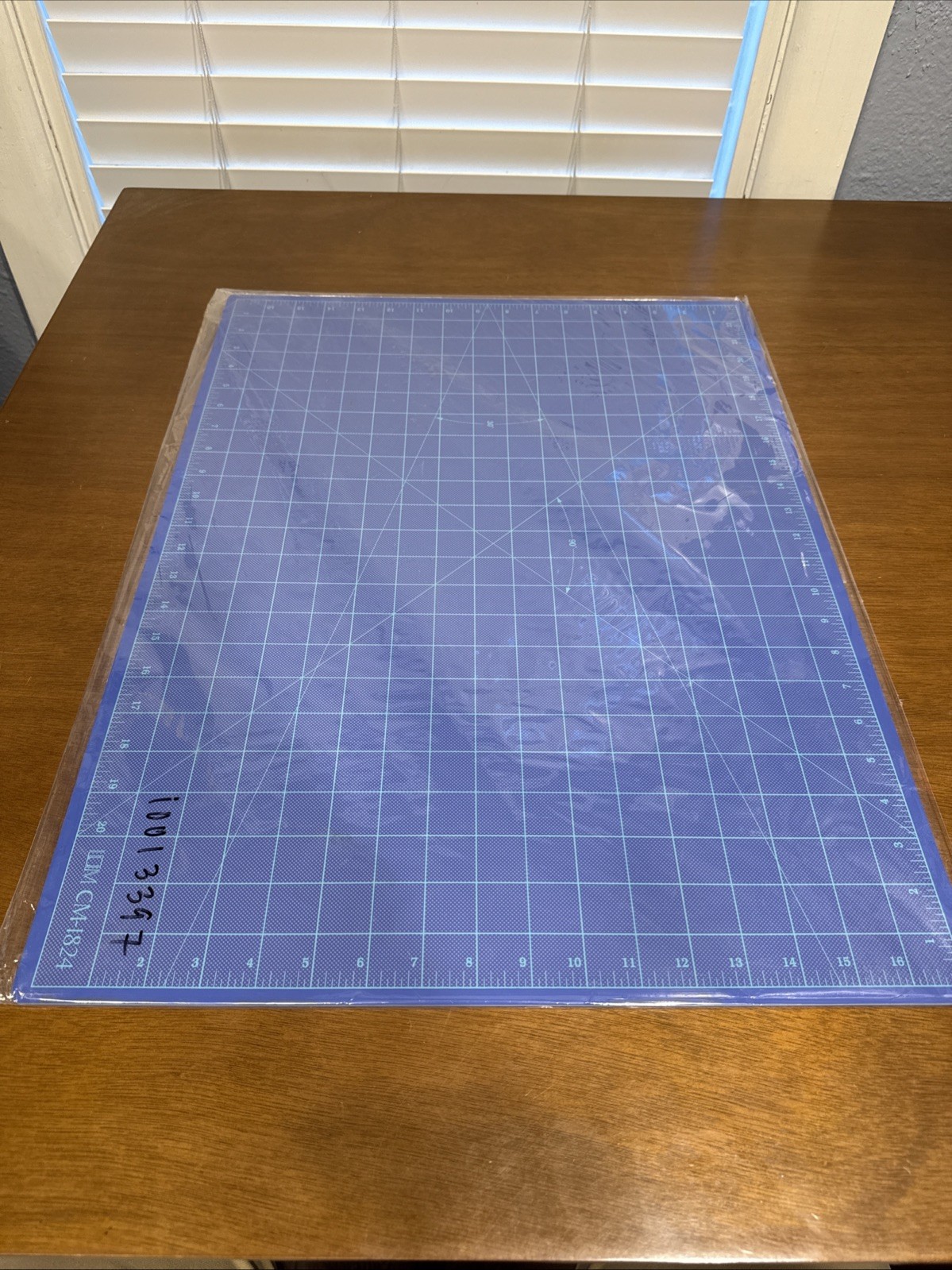 T2 Scrapbooking Craft HEAVY Cutting Mat LUM CM-1824 with angles NEW
