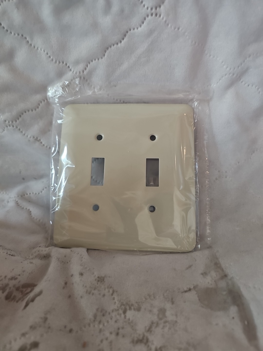 Mulberry 74072 Standard Wallplate, 2 Gangs, 5 in H x 4.562 in W, Steel, Ivory