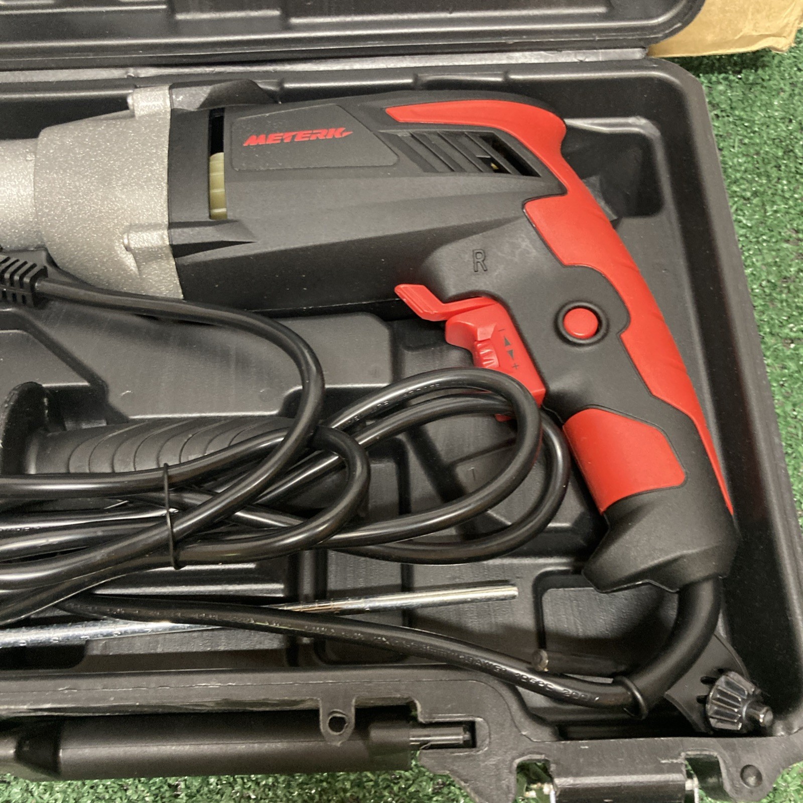 Meterk Impact Drill - Bits- Chuck- New (OKEB-09-012)