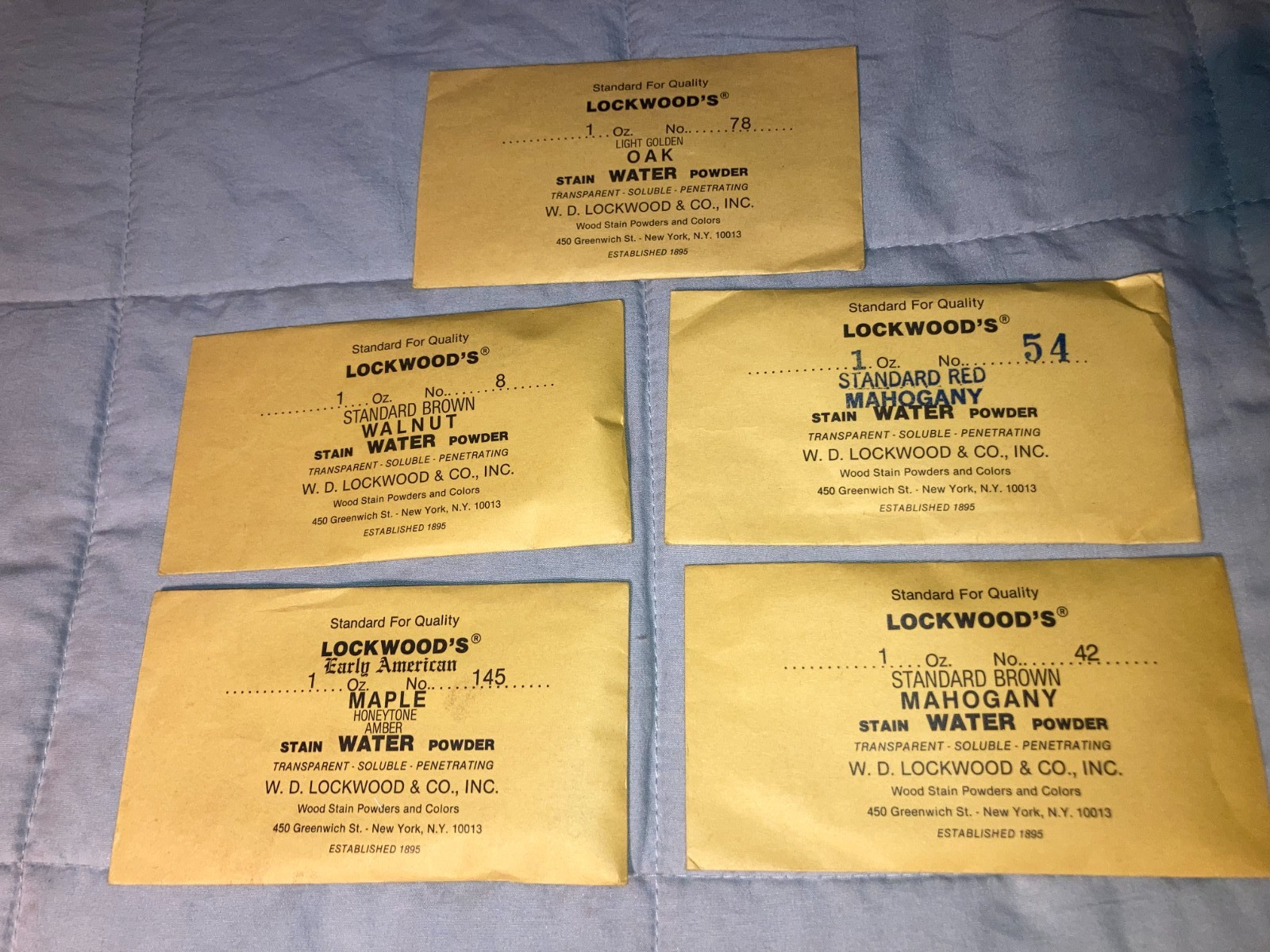 W.D. Lockwood & Co Water Powder Stain  (4-Pack)  8  42  54  145