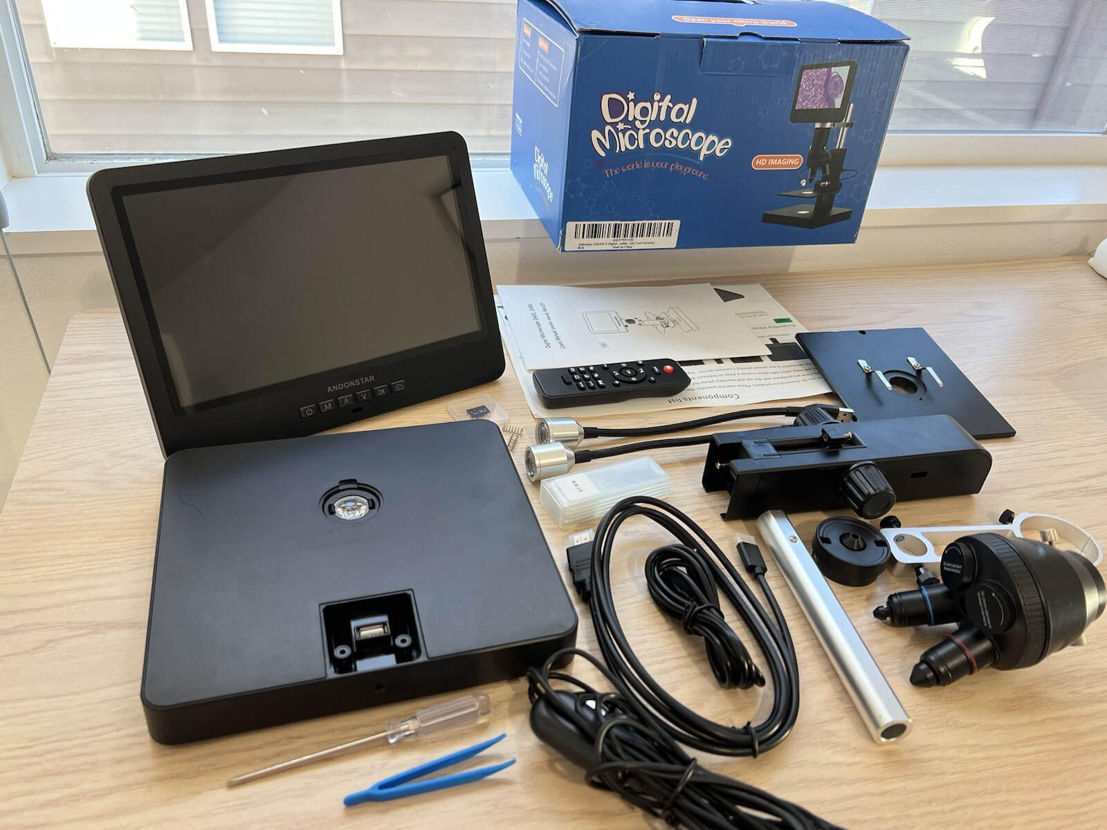Andonstar AD249S-P 10.1 Inch HDMI Digital Microscope