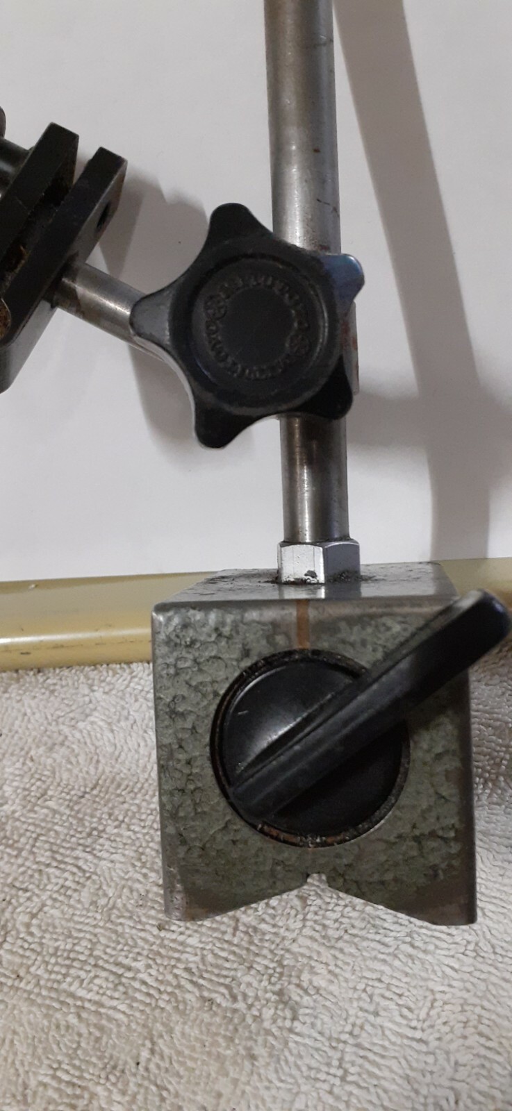 Machinist Tools Mitutoyo Magnetic Base Indicator Holder