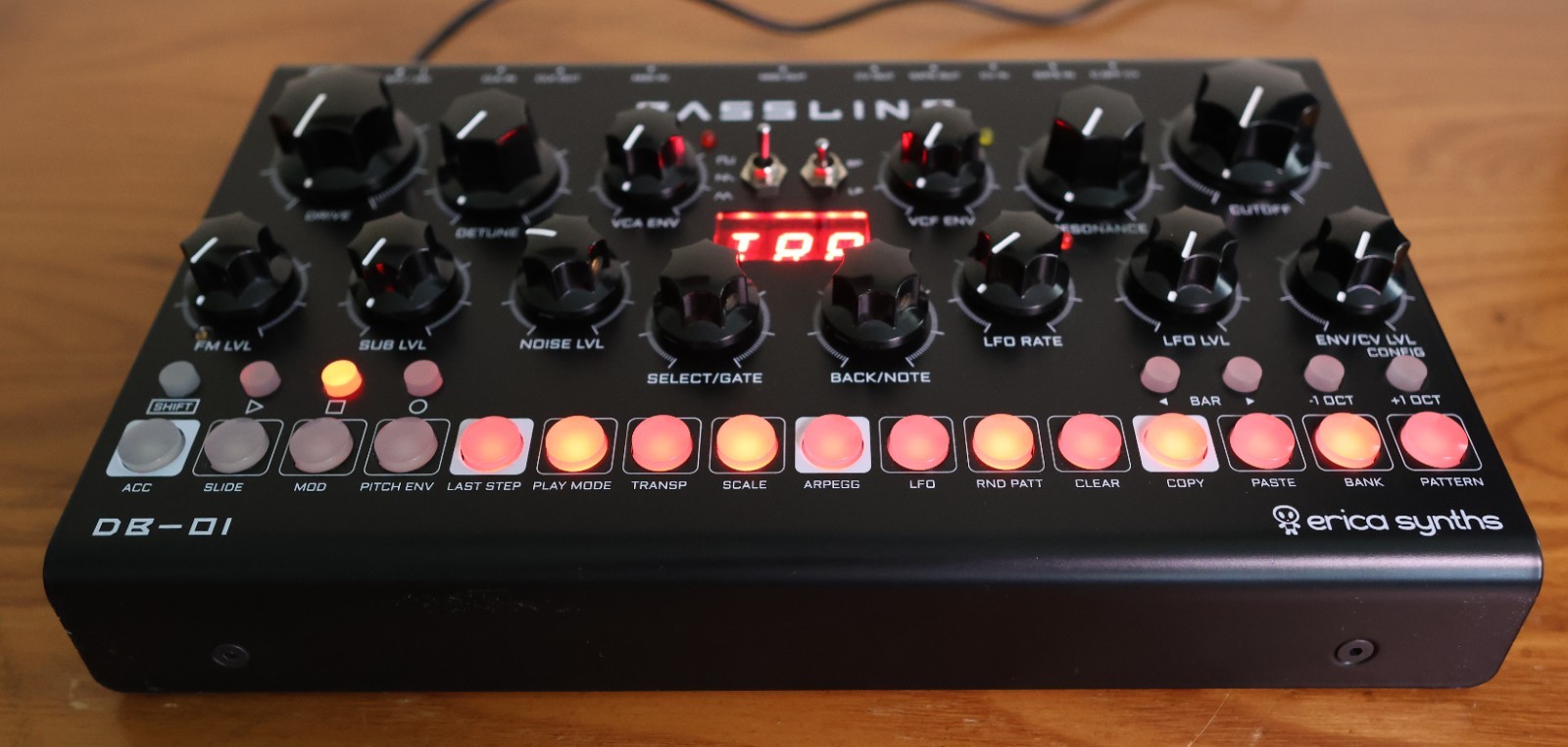 Erica Synths Bassline DB-01 Desktop Synthesizer MINT