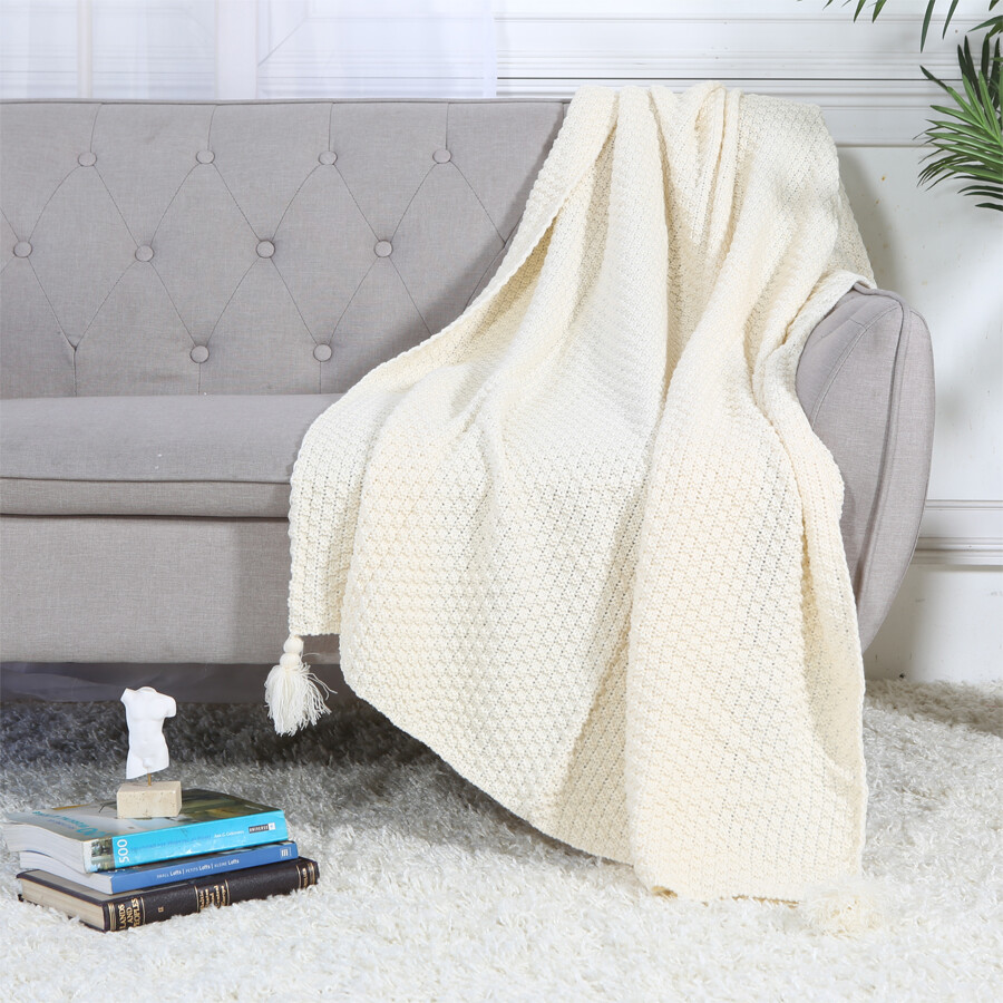 Cable Knit Sweater Design Soft Lightweight Throw Blanket