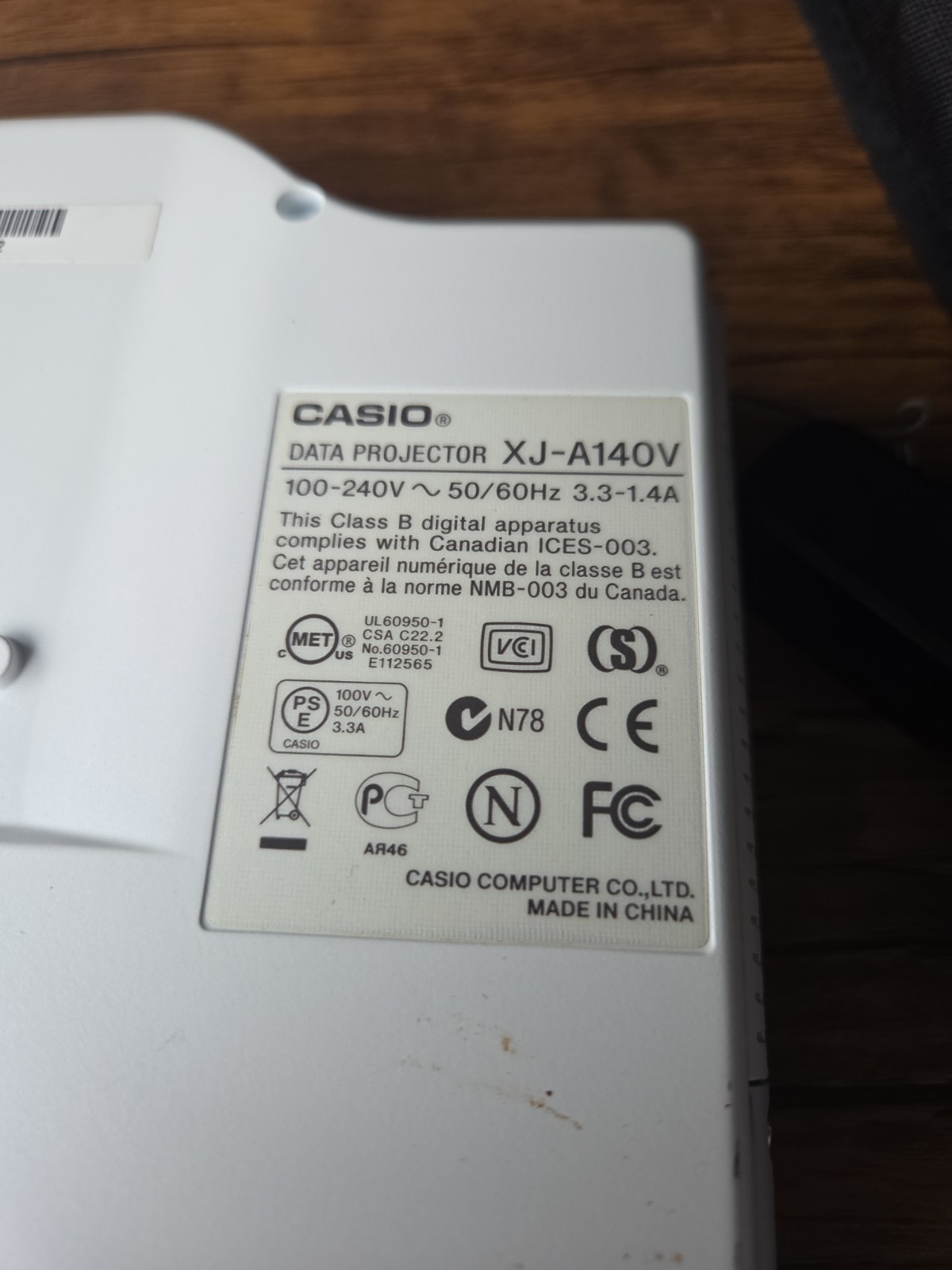 Casio XJ-A140V Projector