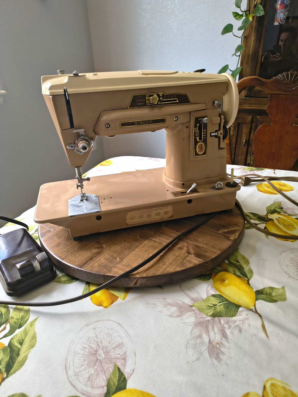 SINGER 401 Electric Household Sewing Machine Portable Bobbin-Winding Denim