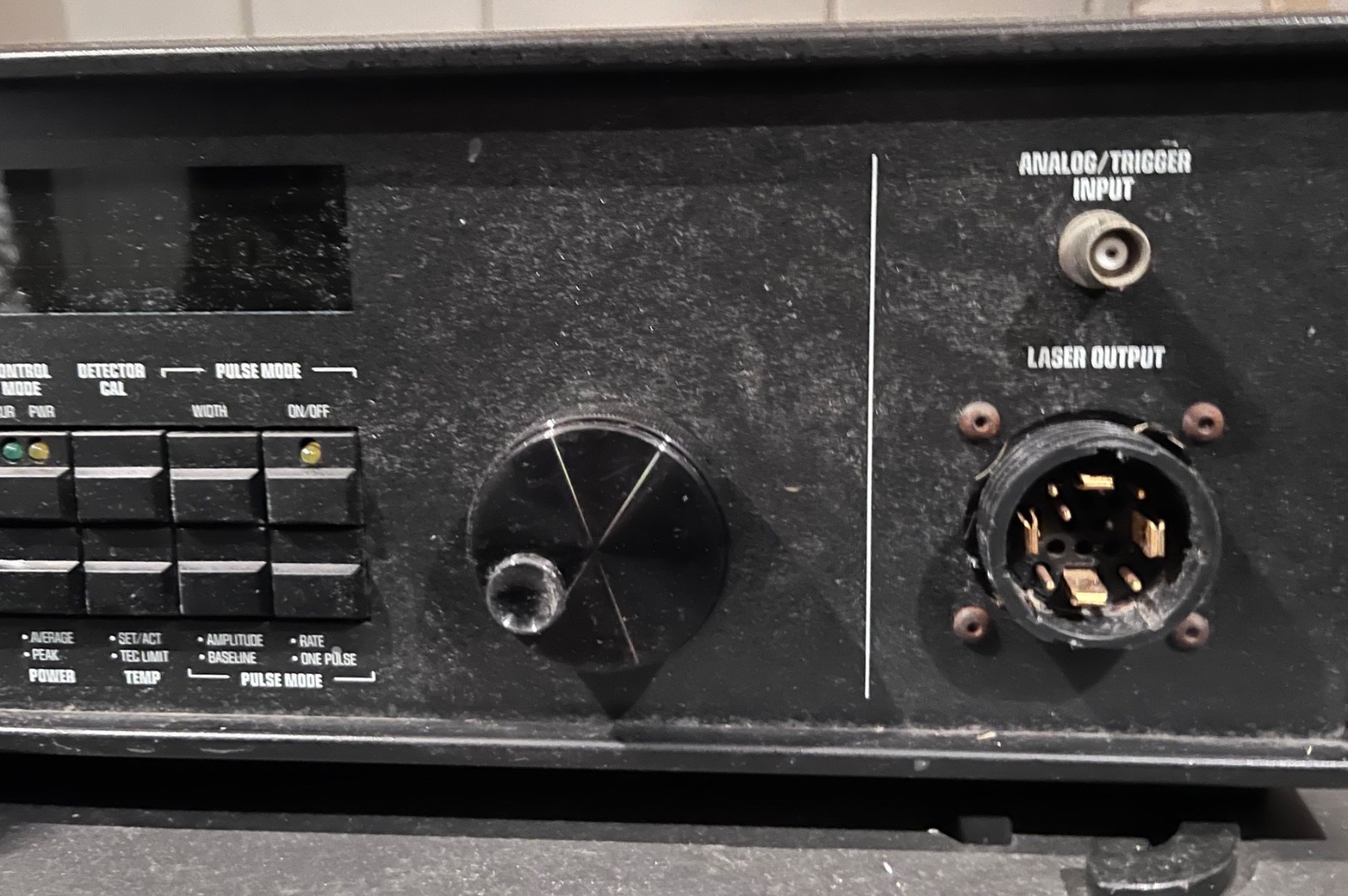Pre-Owned Spectra Diode Labs SDL 820 Laser Diode Driver SDL820