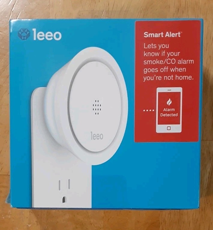 LEEO Smart Alert Nightlight Smoke/Carbon Monoxide Remote Monitor New