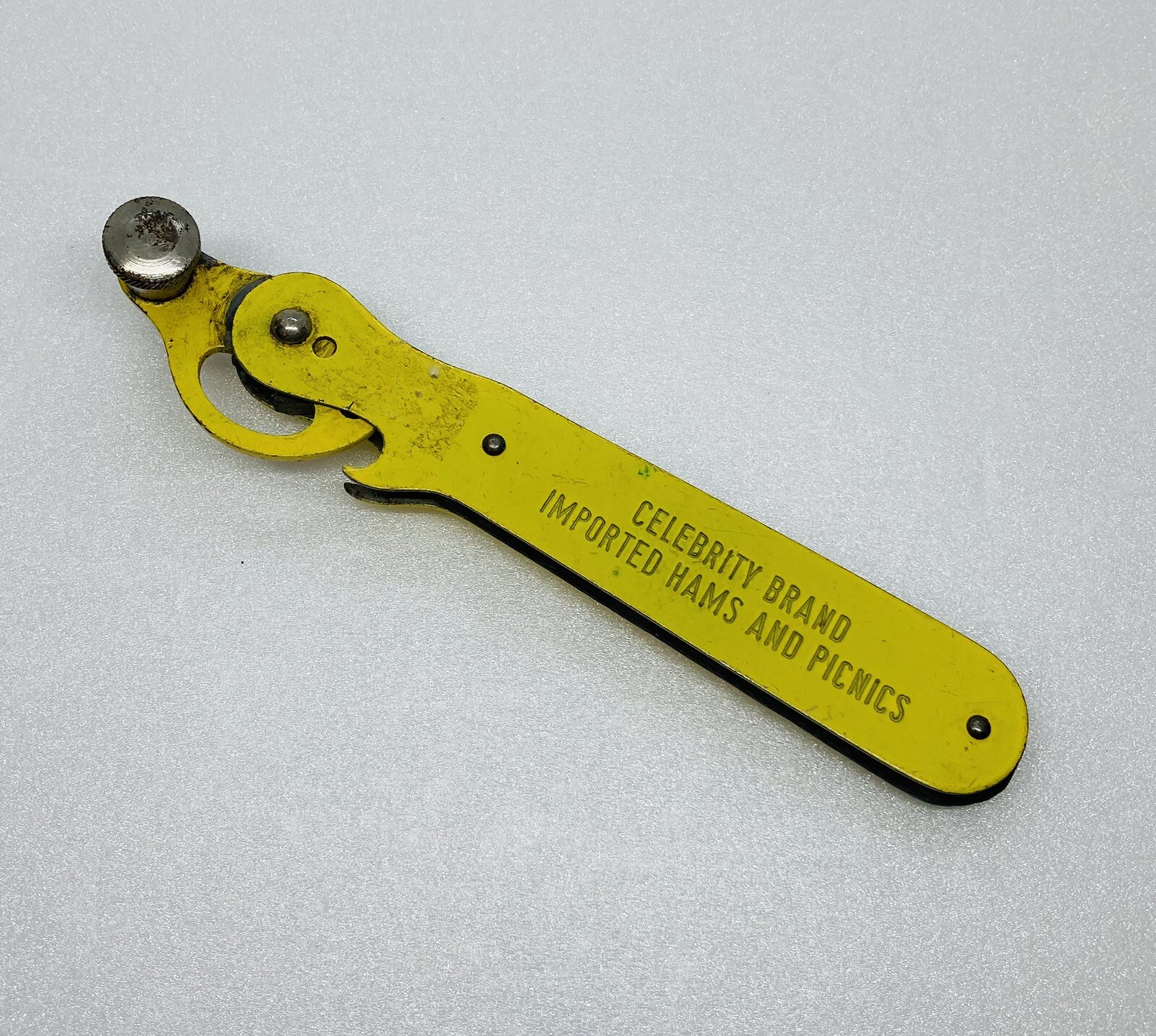 Rare 1940s WWII Bottle Can Opener “Celebrity Brand Hand And Picnics” Germany 29