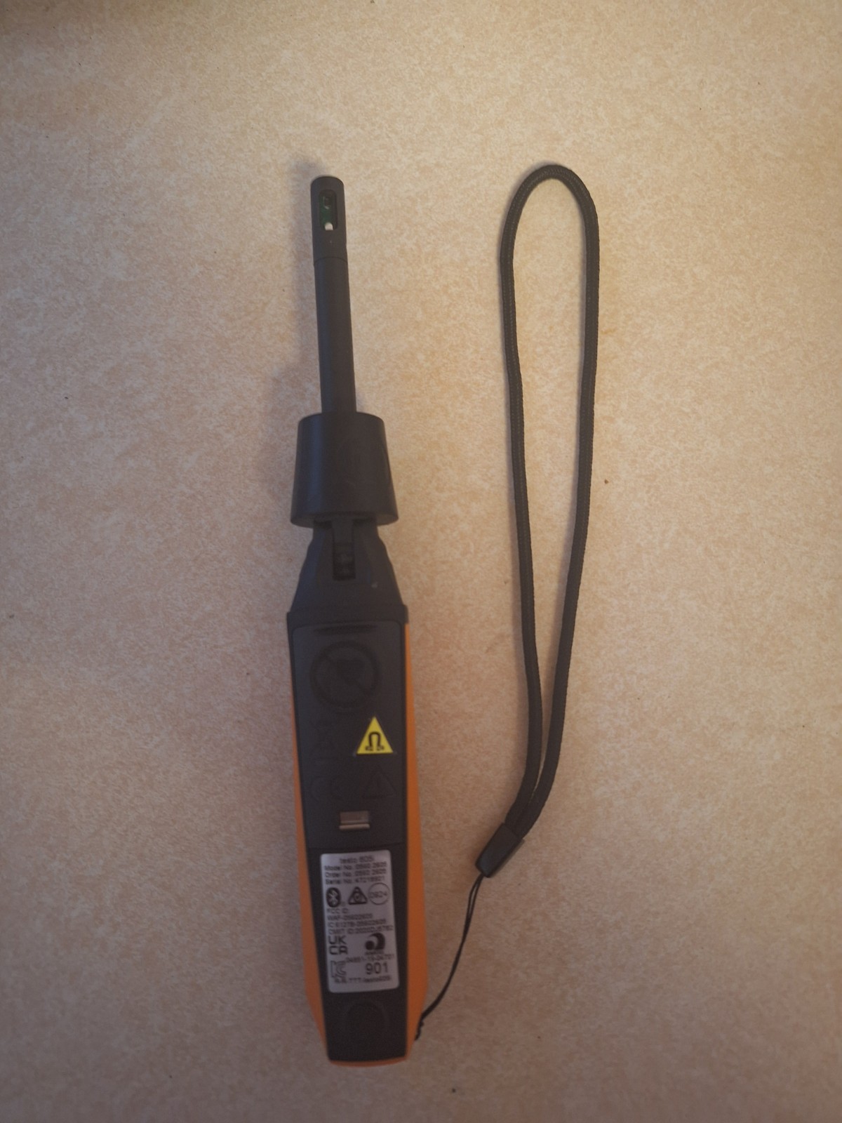 Testo 605i Thermo-Hygrometer App-Controlled Foldable Smart Probe with Bluetooth