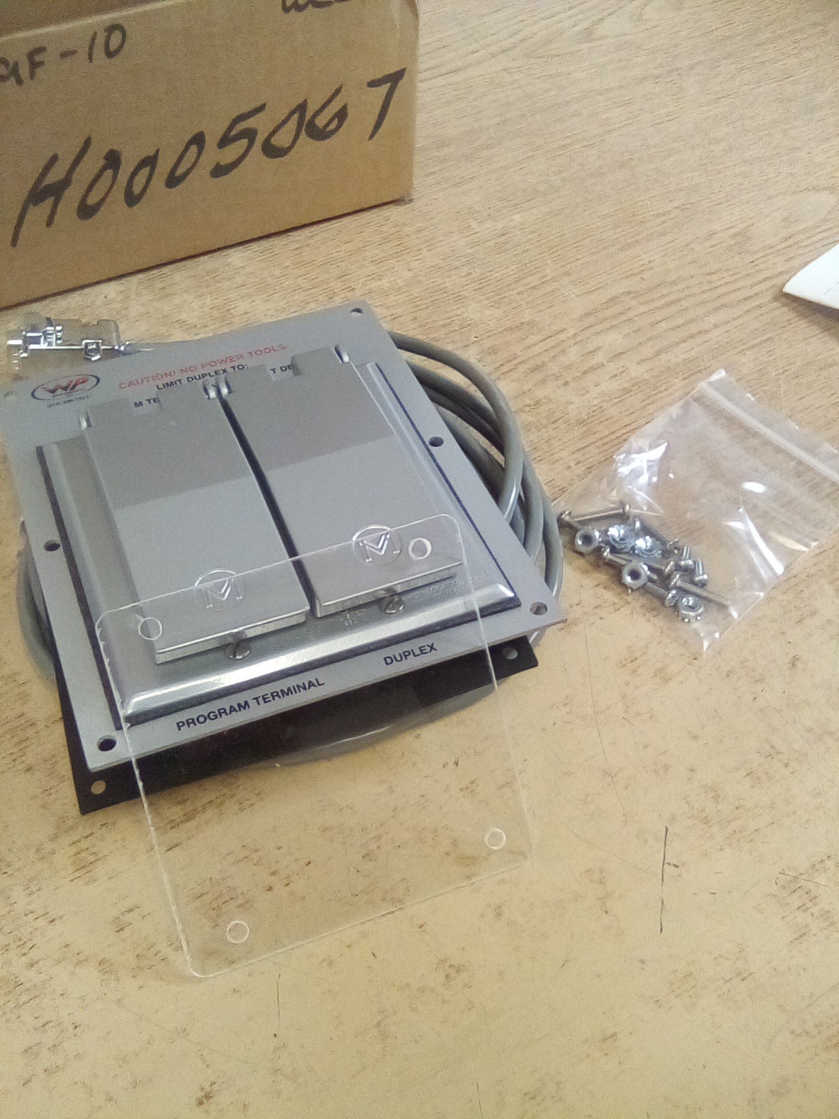 Weco CR-9F-10 Program Terminal And Support Devices Duplex