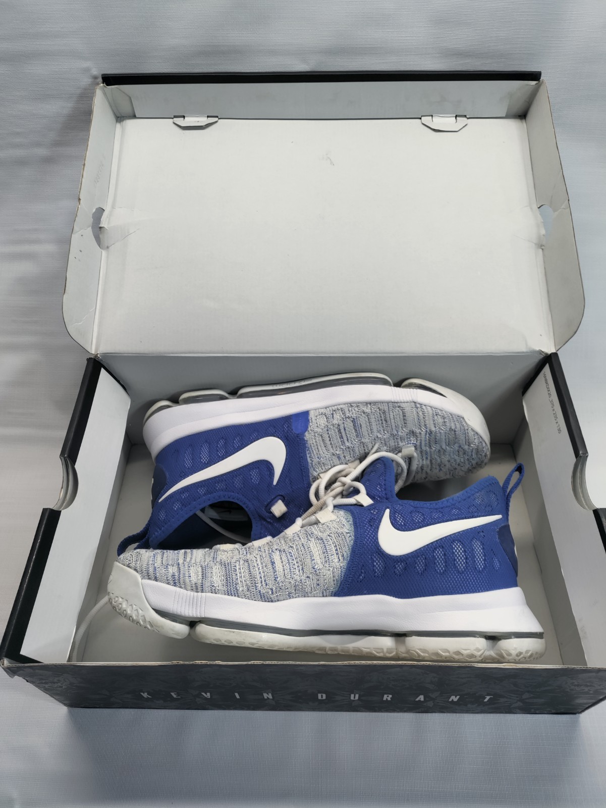 Nike Zoom KD 9 Home Sneaker Shoe Mens 9.5 Game Royal / White 843392- 411