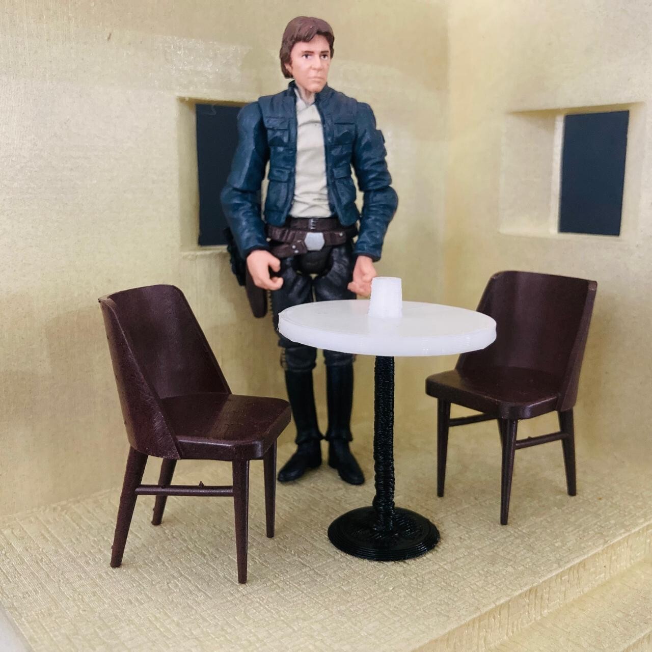 Cantina Bandstand #2 Table & Chairs for 3.75 IN (1:18) FIGURE